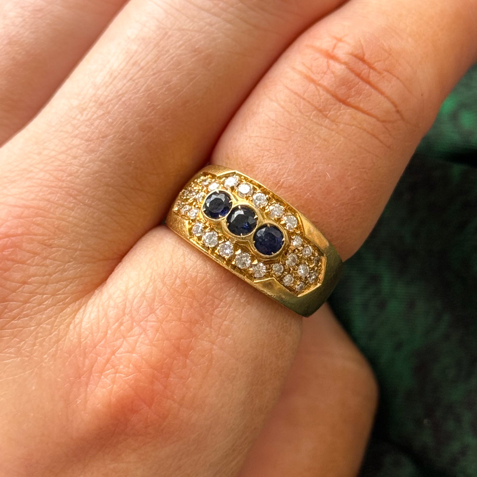 Sapphire & Diamond Cocktail Ring | 0.60ctw, 0.24ctw | SZ 6.5 |