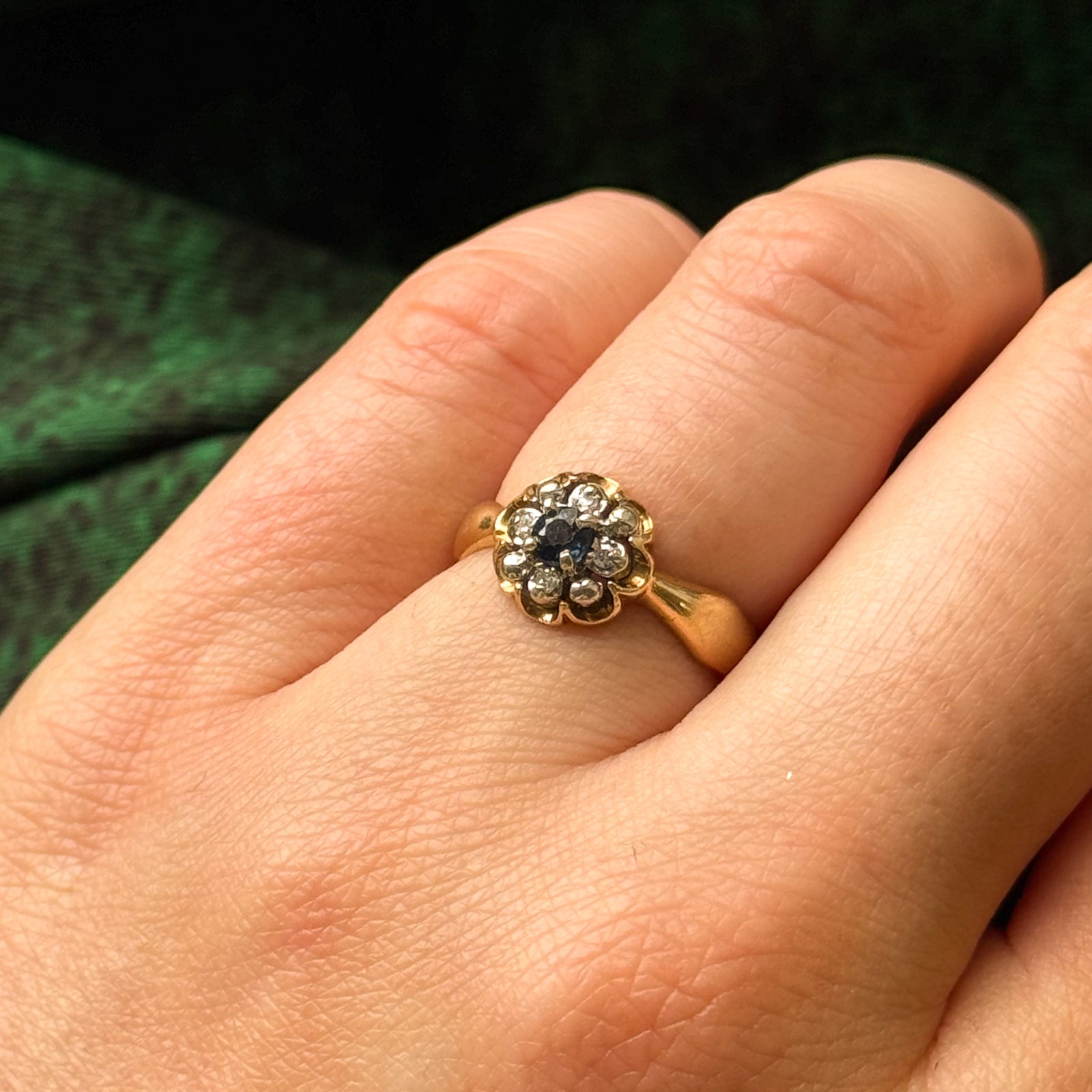 Sapphire & Diamond Halo Ring | 0.16ct, 0.02ctw | SZ 5.25 |