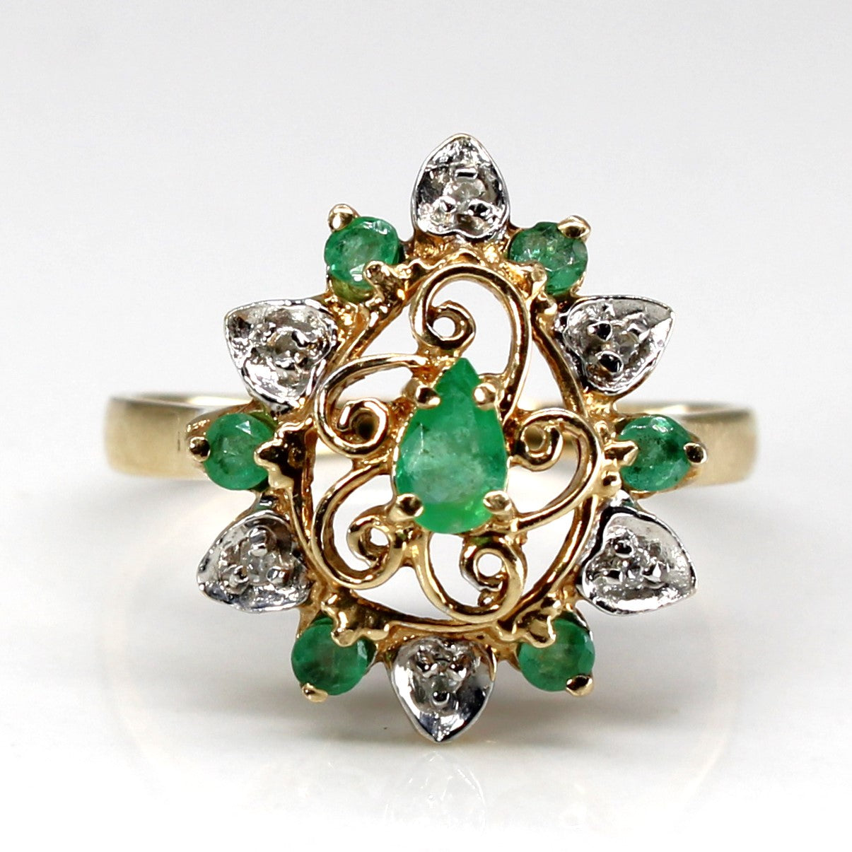 Emerald & Diamond Cocktail Ring | 0.28ctw | 0.012ctw | SZ 8 |