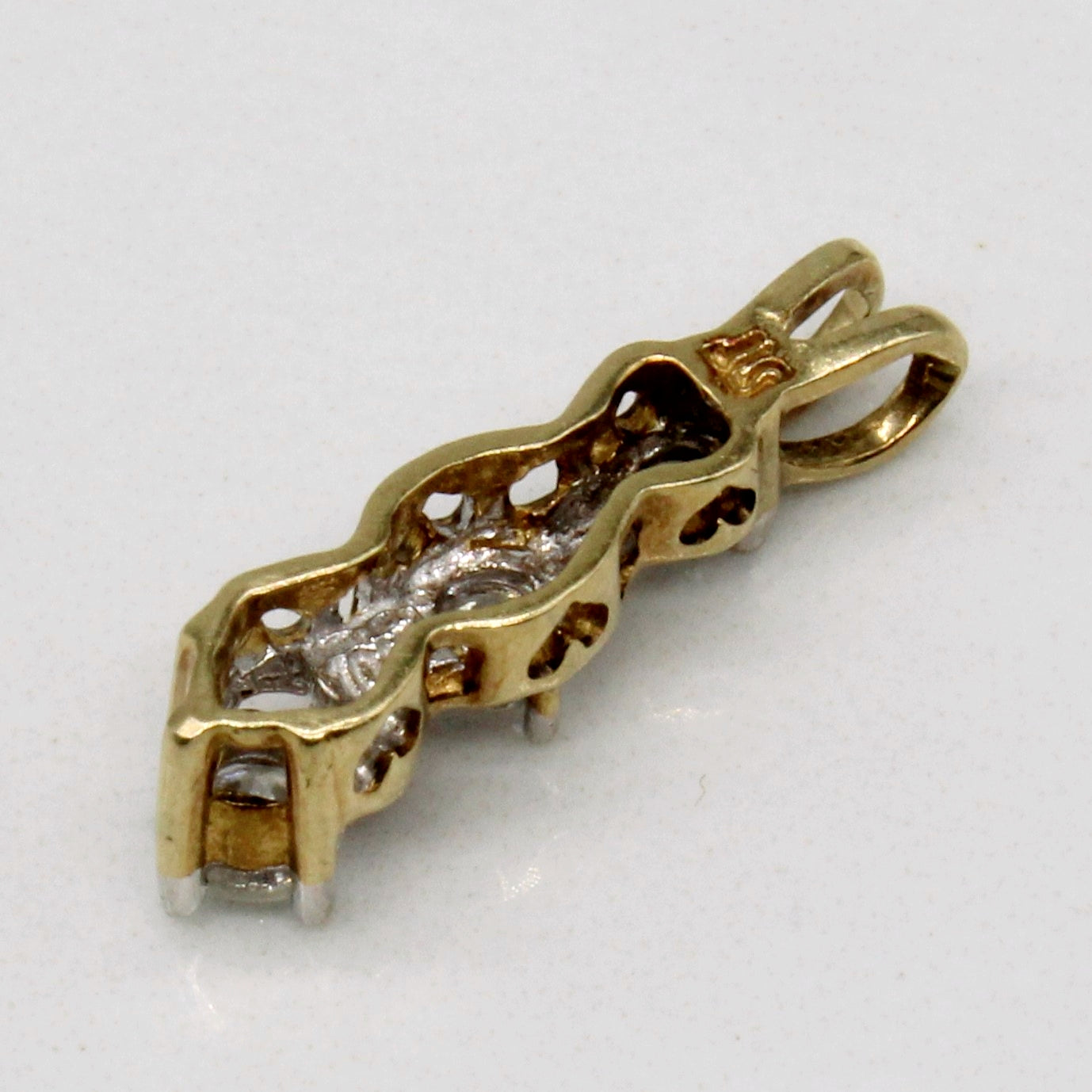 Diamond Column Pendant | 0.23ctw |