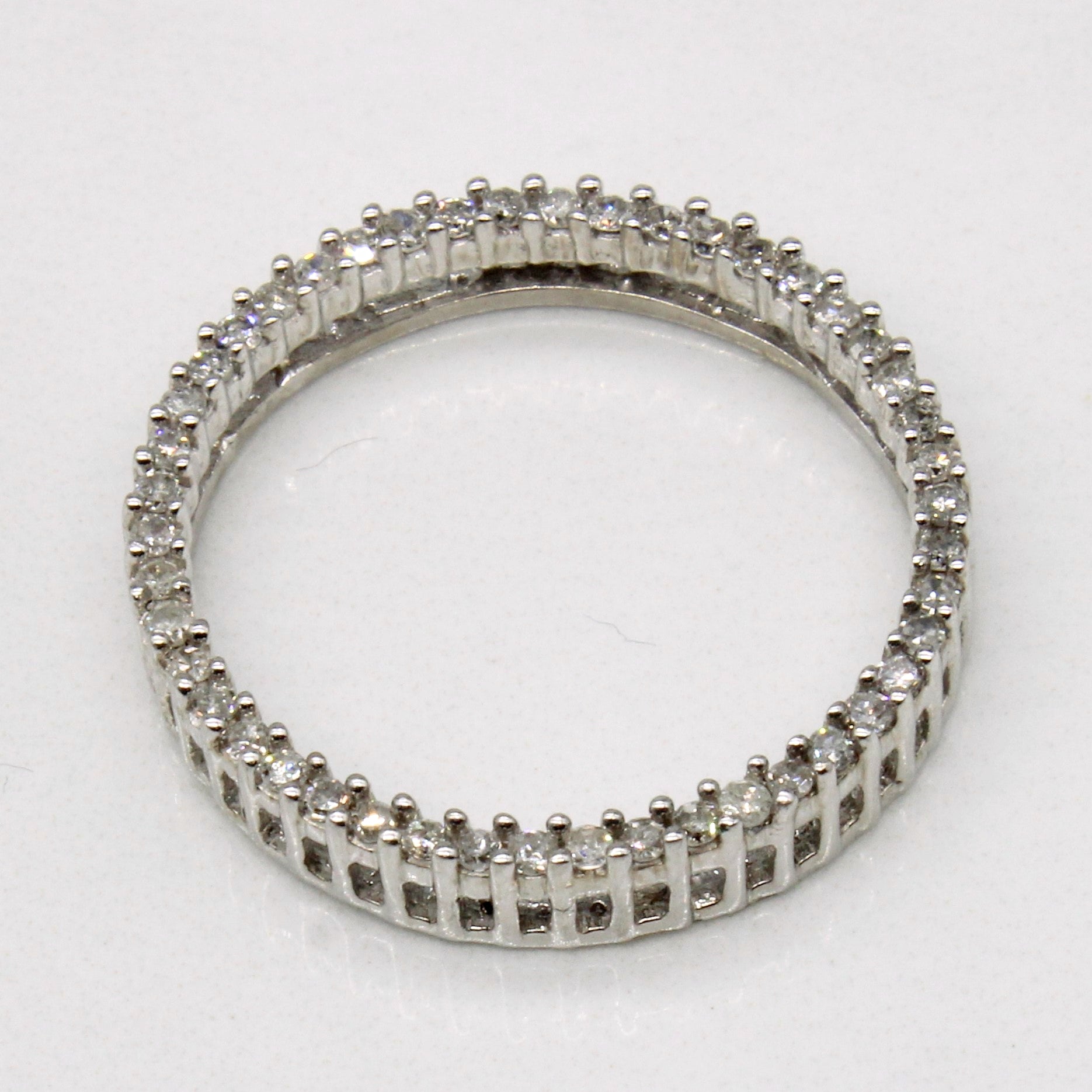 Diamond Circle Pendant | 0.25ctw |