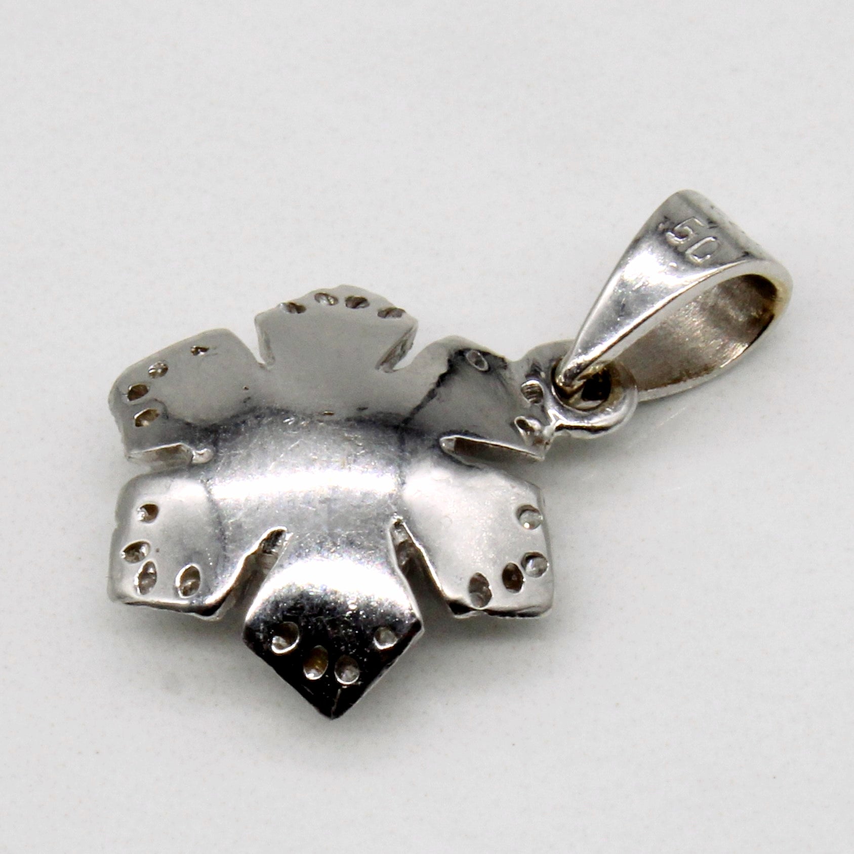 Diamond Flower Pendant | 0.27ctw |