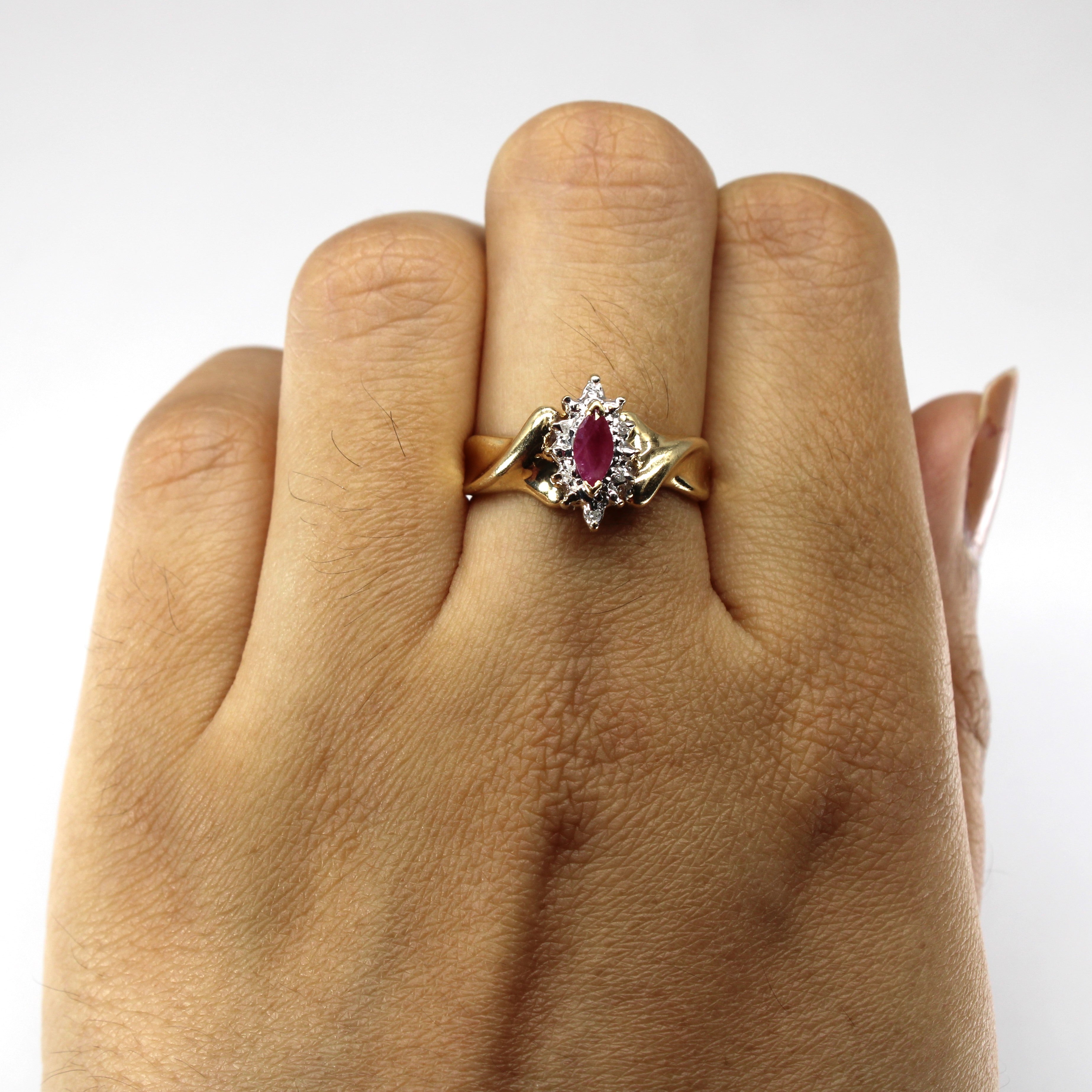 Ruby & Diamond Cocktail Ring | 0.22ct | 0.03ctw | SZ 6.75 |