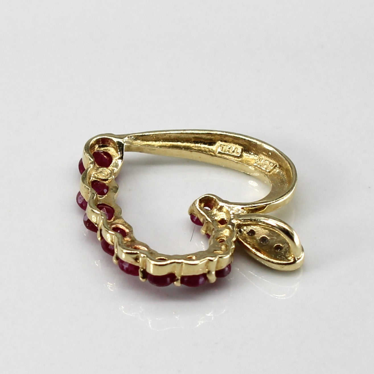 Ruby & Diamond Heart Pendant | 0.36ctw | 0.015ctw |
