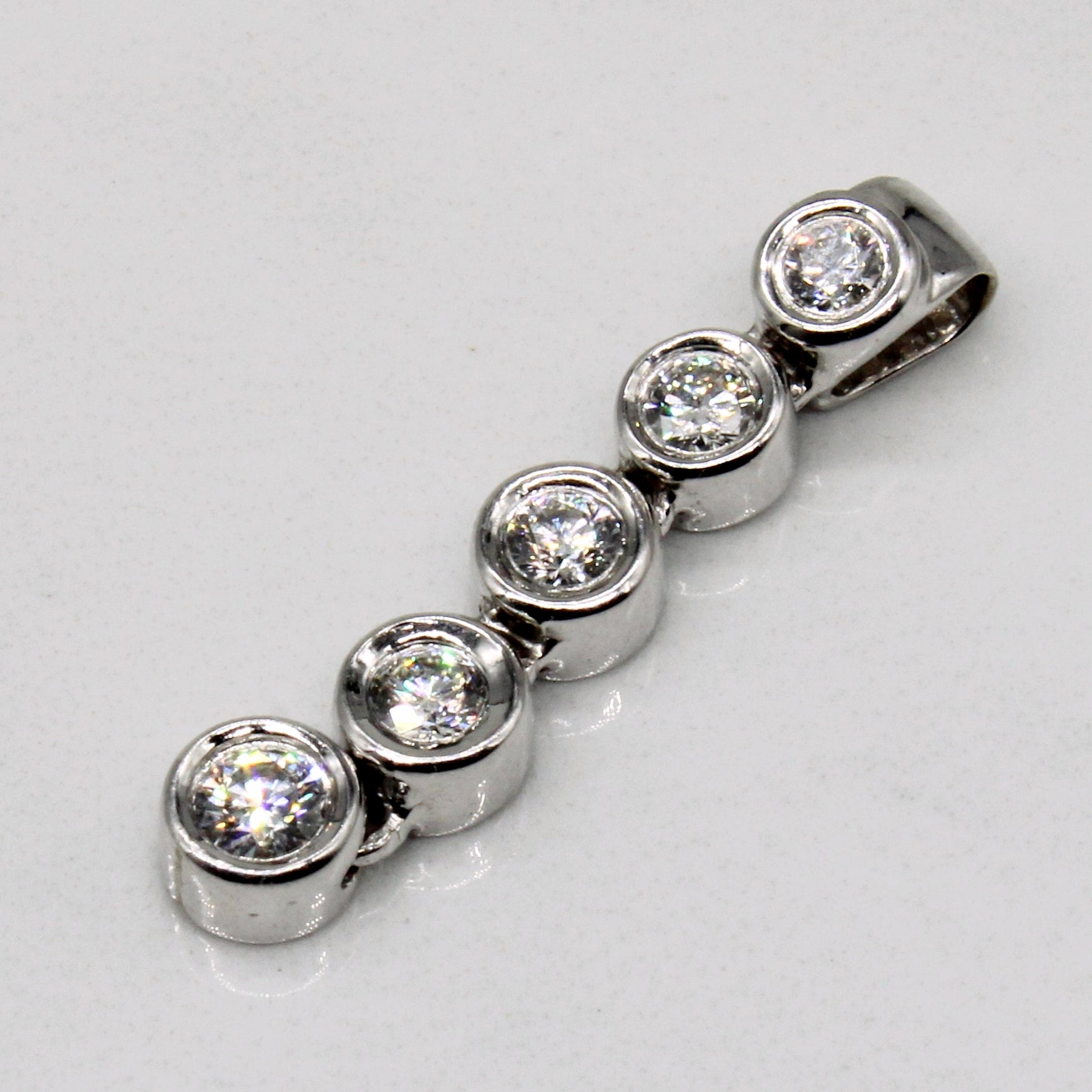 Diamond Column Pendant | 0.40ctw |