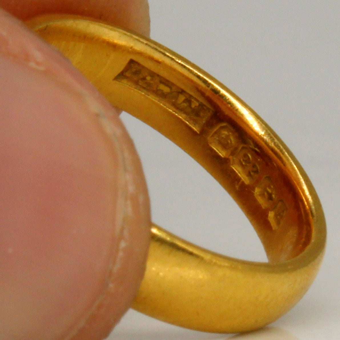 Victorian 1849 22k Yellow Gold Band | SZ 5.25 |