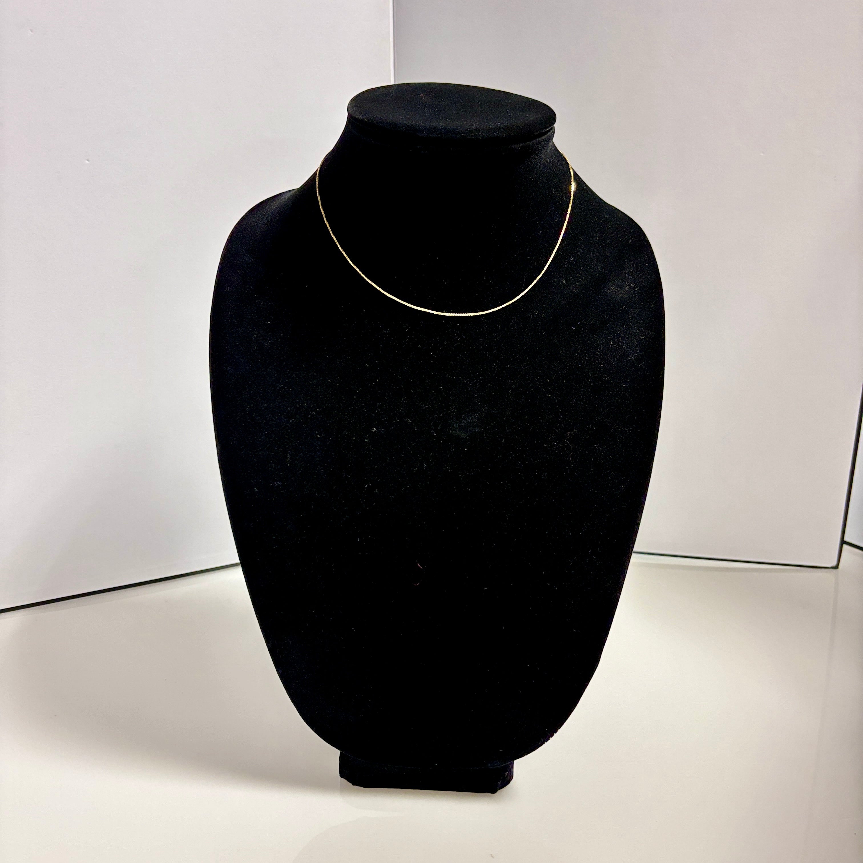 Italian 18k Yellow Gold Box Chain | 15" |