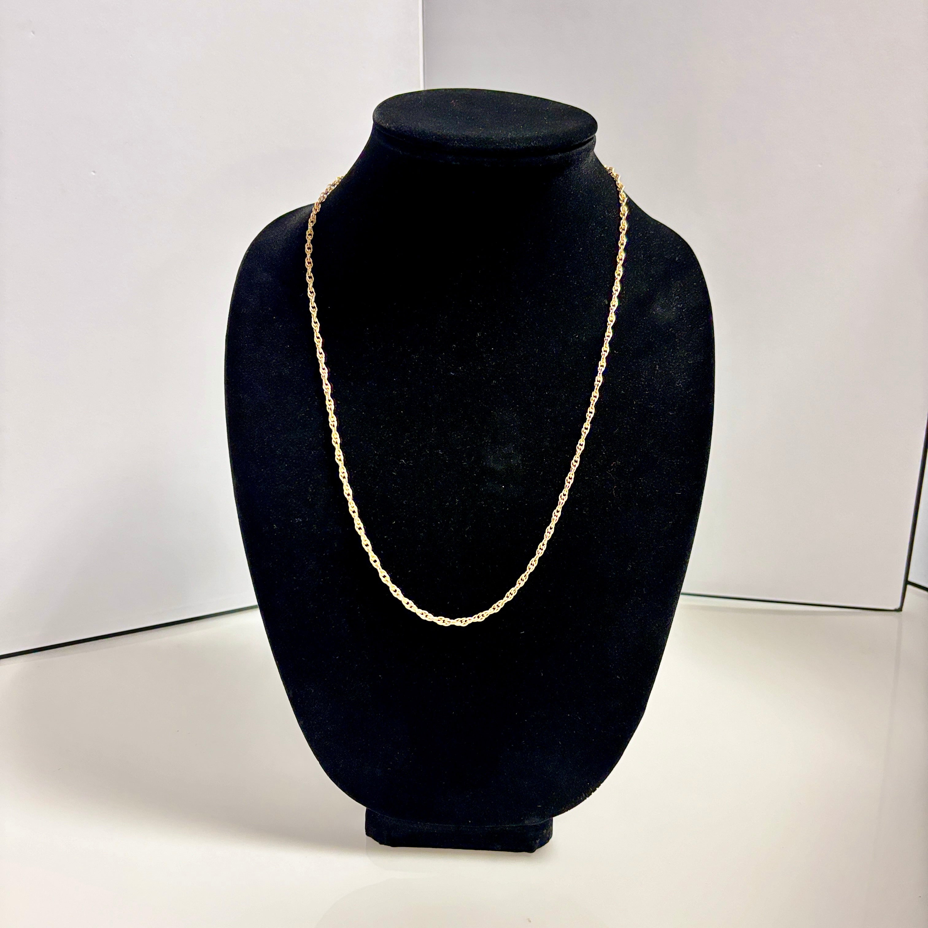 9k Yellow Gold Prince of Wales Chain | 24" |