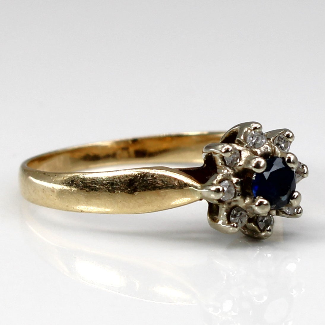 Bague cocktail saphir et diamants | 0,15 ct | 0,05 ct au total | Taille 6,5 |
