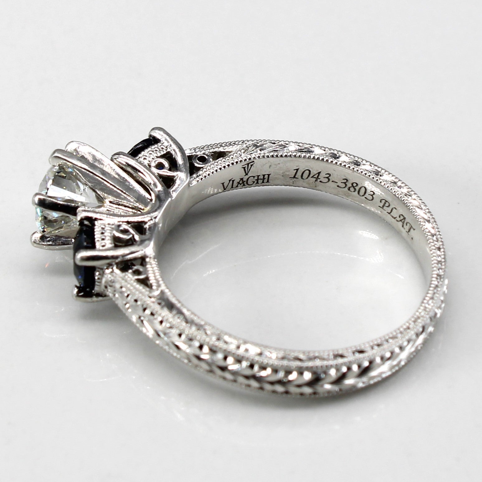 Bague de fiançailles trois pierres diamant et saphir | 0,77 ct VS2 H | 0,70 ct | Taille 5,75 |
