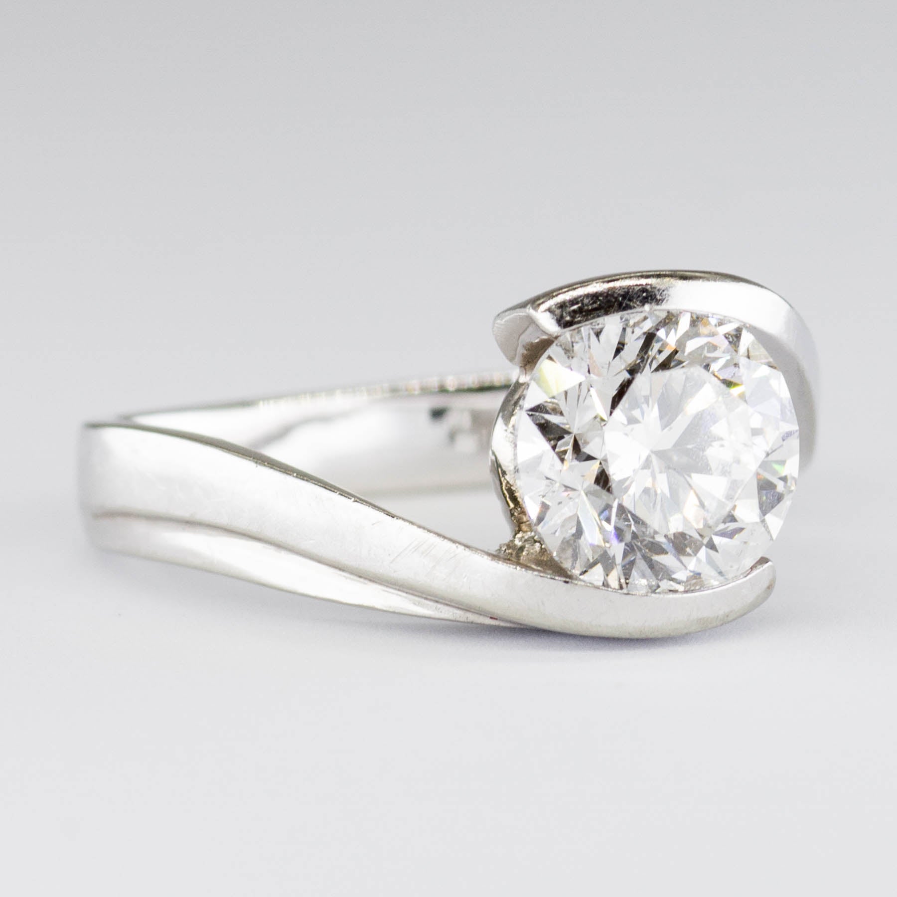 19k GIA Certified Diamond Bypass Solitaire | 2.00 ct | SZ 5.5