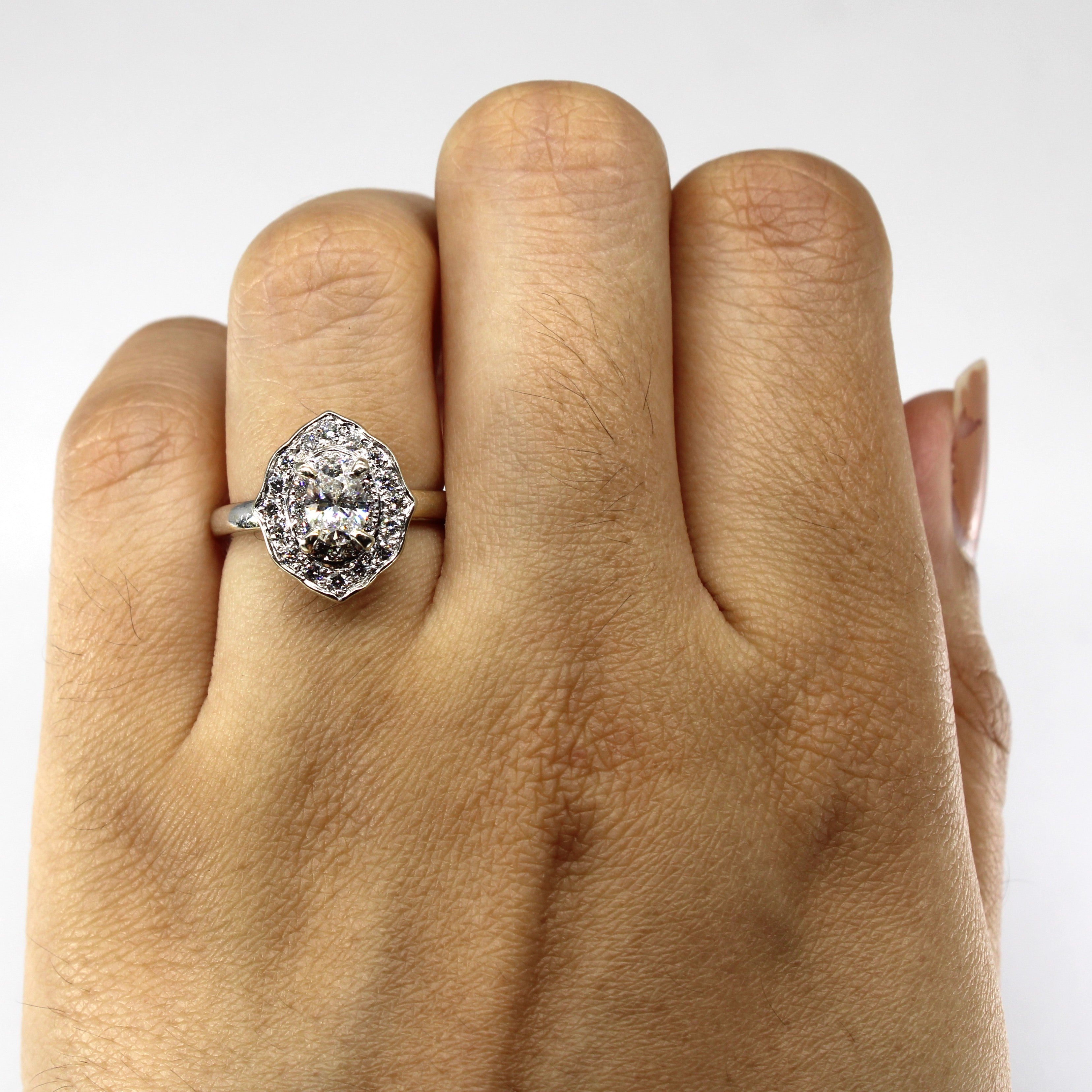 Bague de fiançailles en diamant style halo | 0,87 ct SI1 F | Taille 6 |