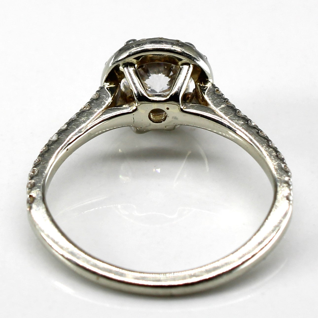 Halo Diamond Engagement Ring | 1.00ctw VS2 E | SZ 4 |
