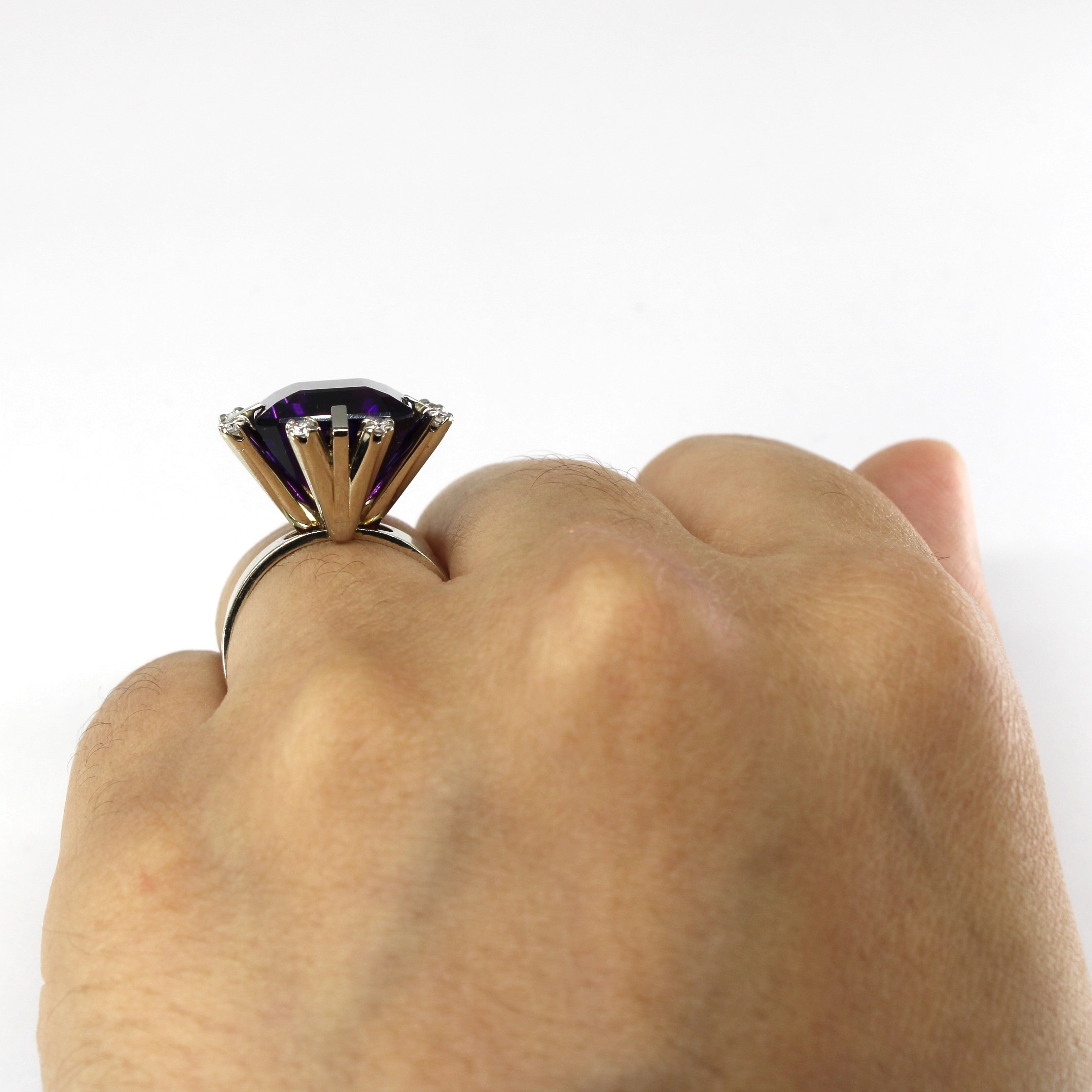 High Set Amethyst & Diamond Ring | 9.00ct | 0.18ctw | SZ 6.75 |