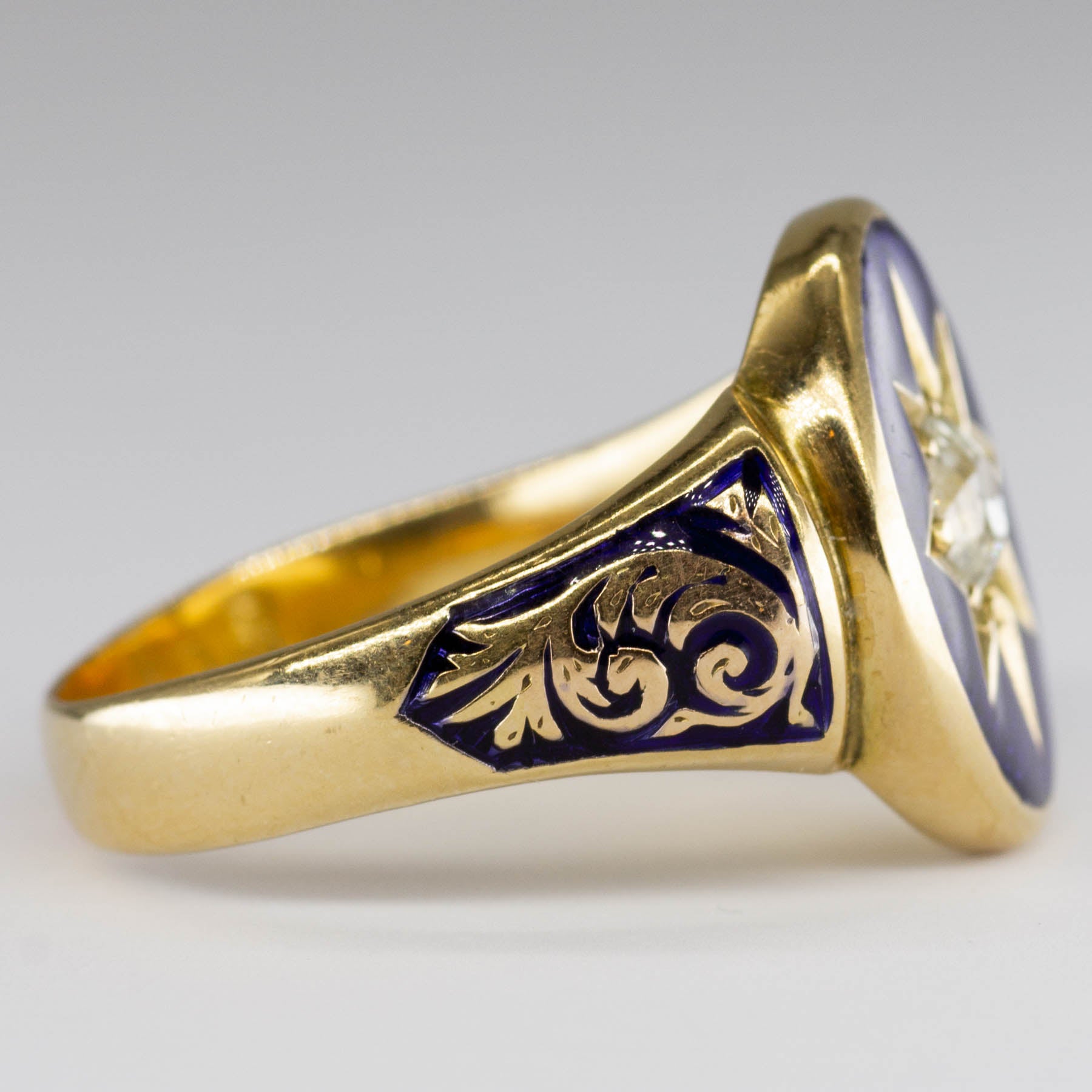Bague ancienne européenne en diamant et émail | 0,08 ct | Taille 11