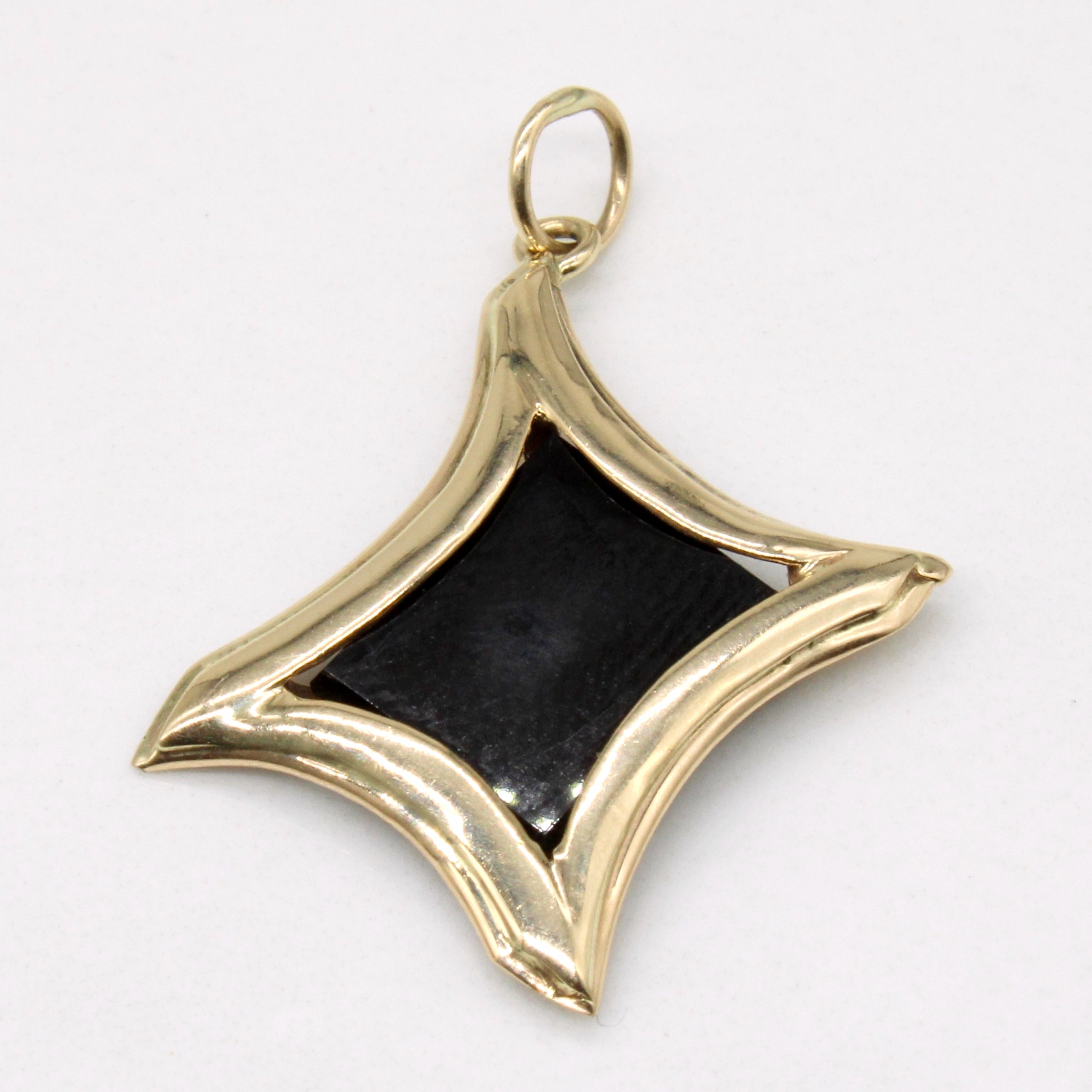 Onyx Pendant | 1.50ct |