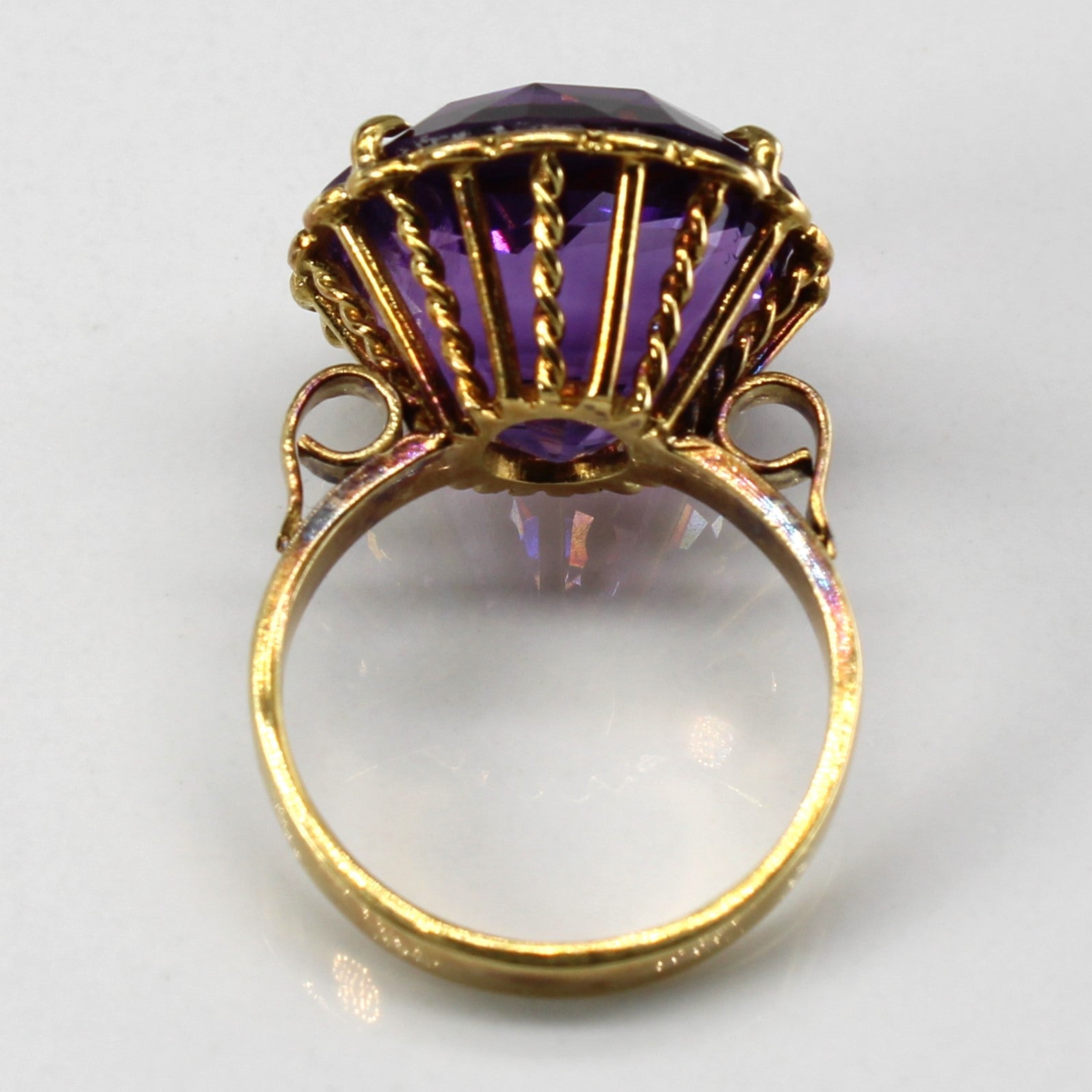 High Set Amethyst Gold Ring | 17.00ct | SZ 6.75 |
