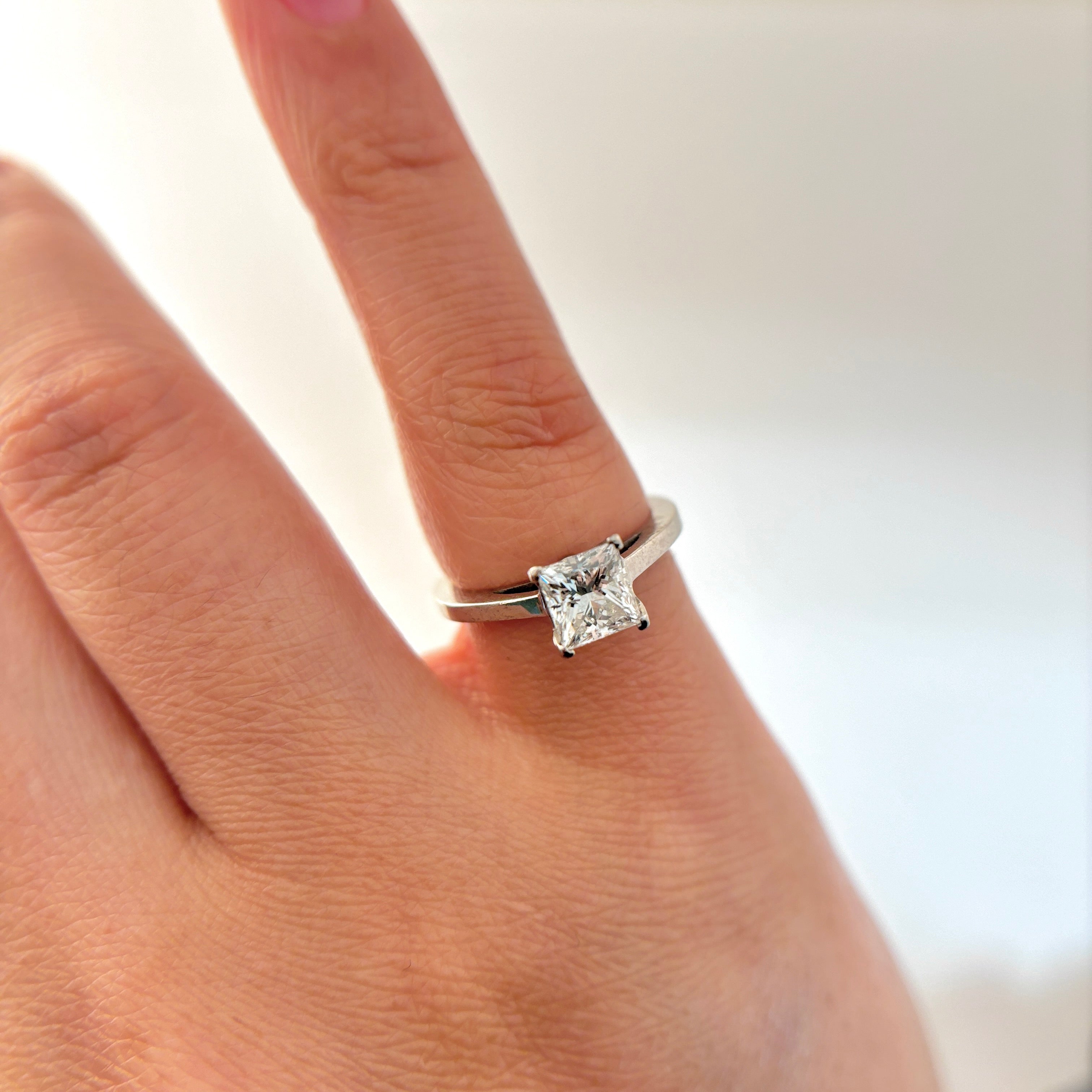 18k White Gold Diamond Ring | 1.11 ct | SZ 5 |