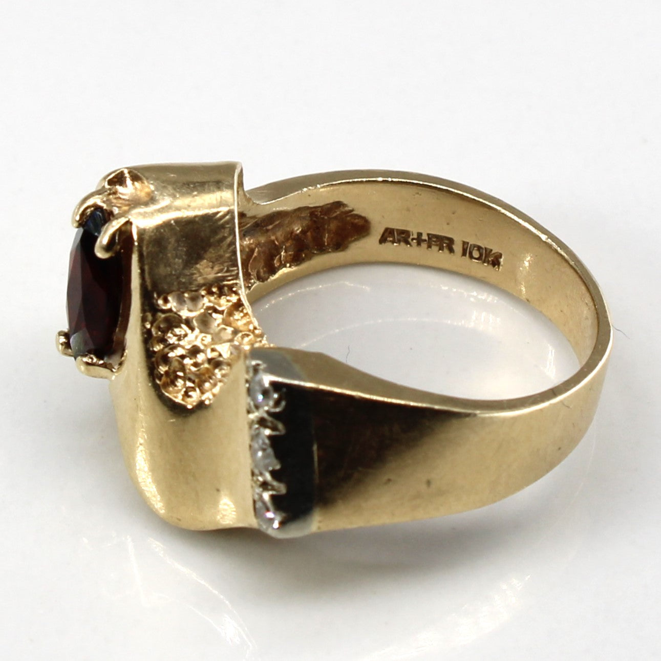Garnet & Diamond Wave Gold Ring | 0.50ct | 0.07ctw | SZ 6.5 |
