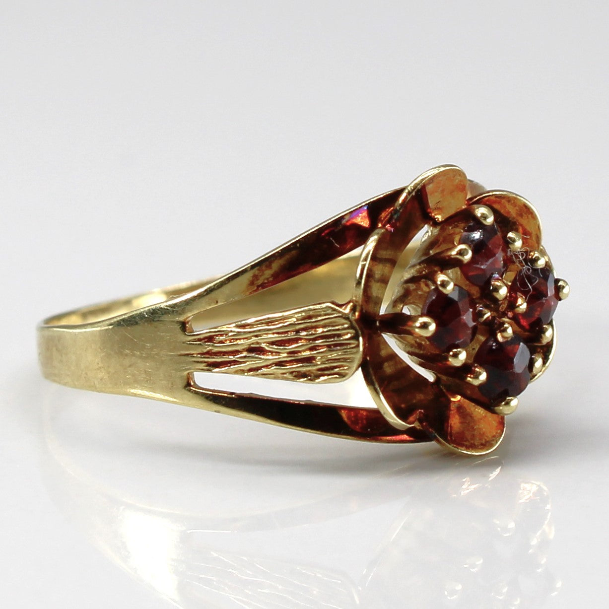 Cluster Garnet Ring | 0.30ctw | SZ 7 |