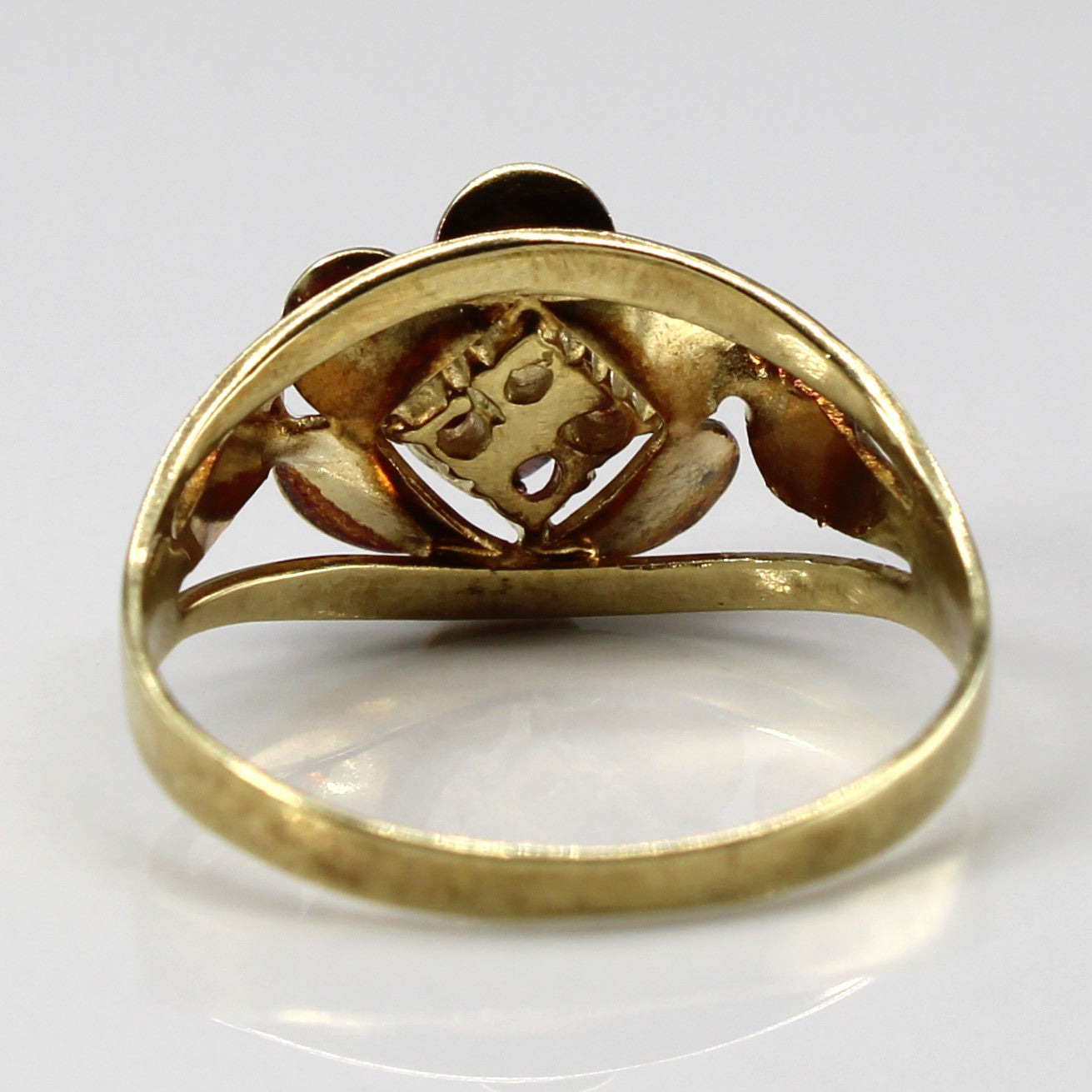 Cluster Garnet Ring | 0.30ctw | SZ 7 |