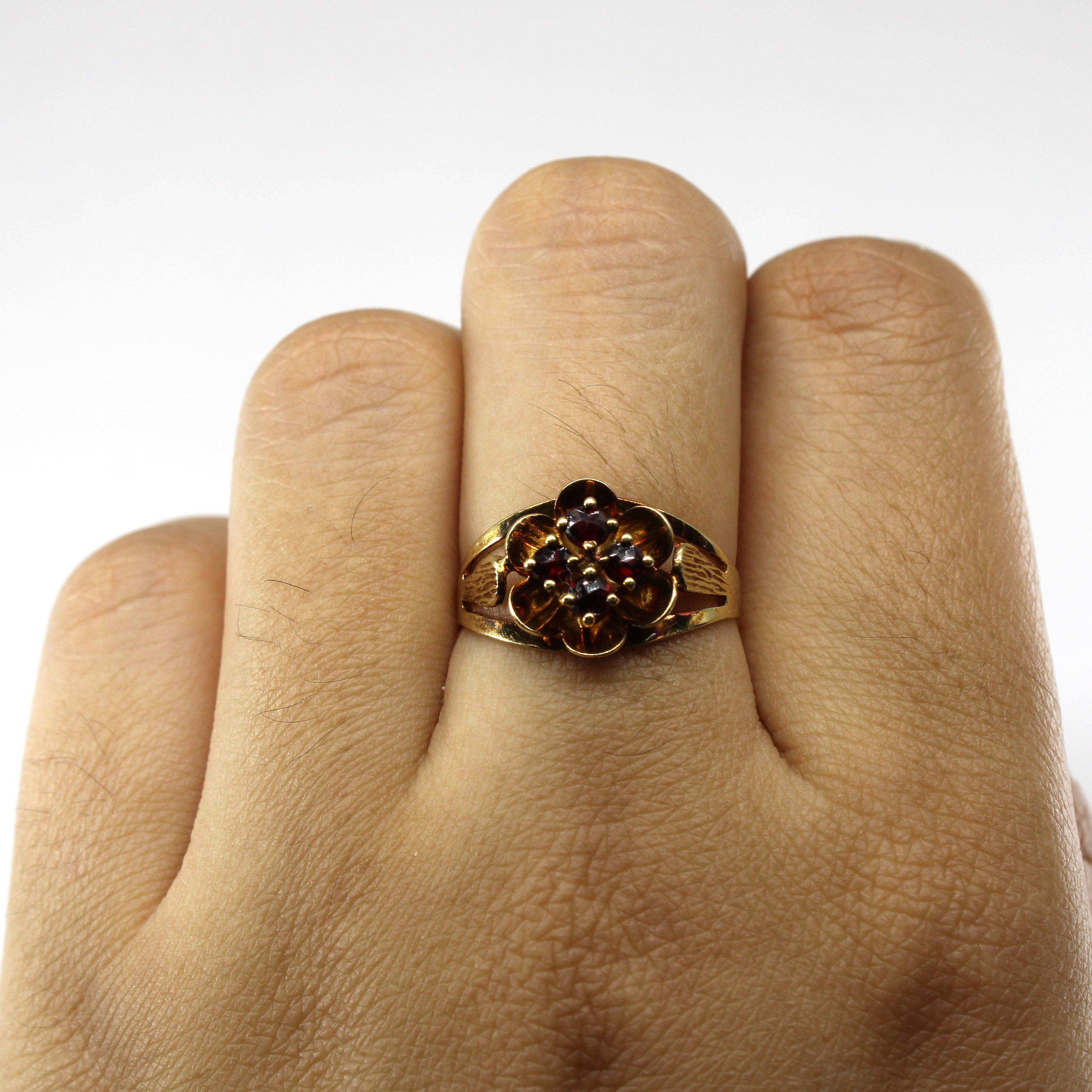 Cluster Garnet Ring | 0.30ctw | SZ 7 |