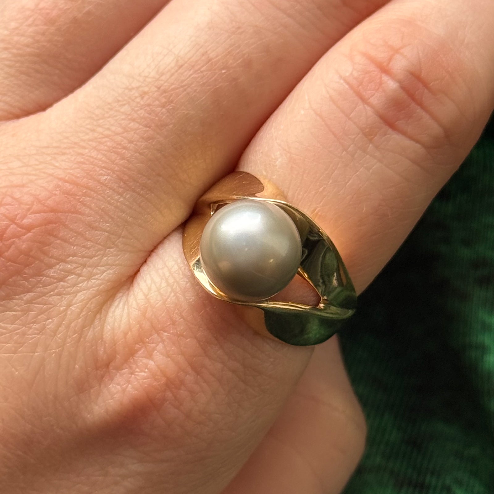 Cultured Pearl Ring | 8.25ct | SZ 8 |