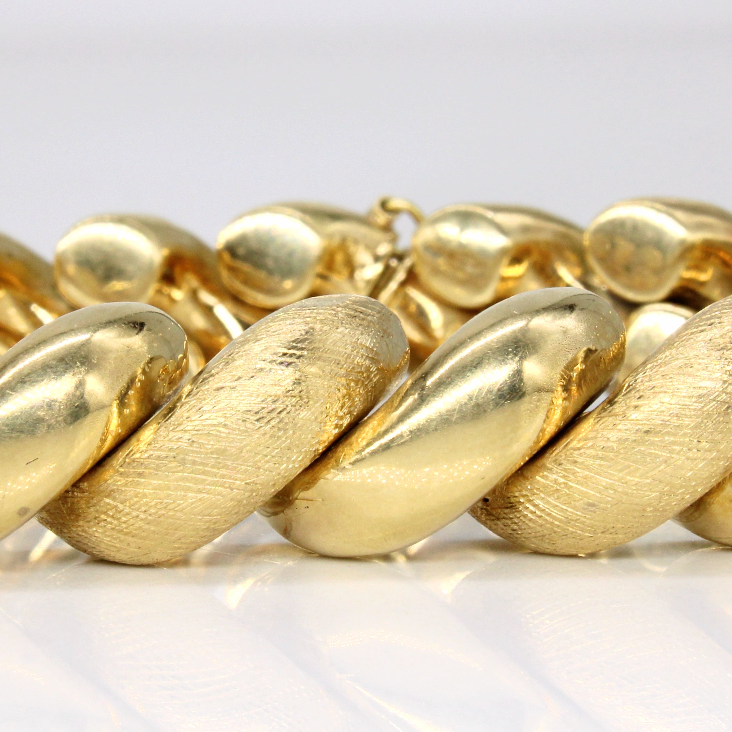 Vintage Italian 18k Yellow Gold Bracelet | 7.75" |