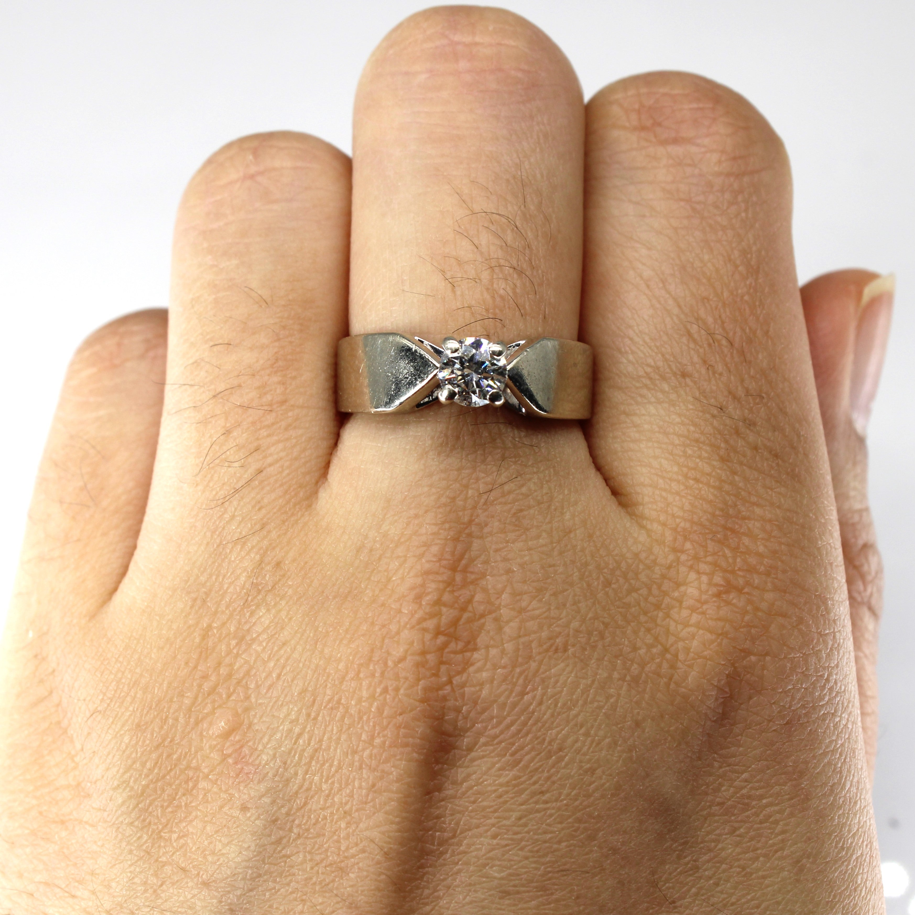 Tapered Solitaire Diamond White Gold Ring | 0.52ct SI2 H | SZ 7 |