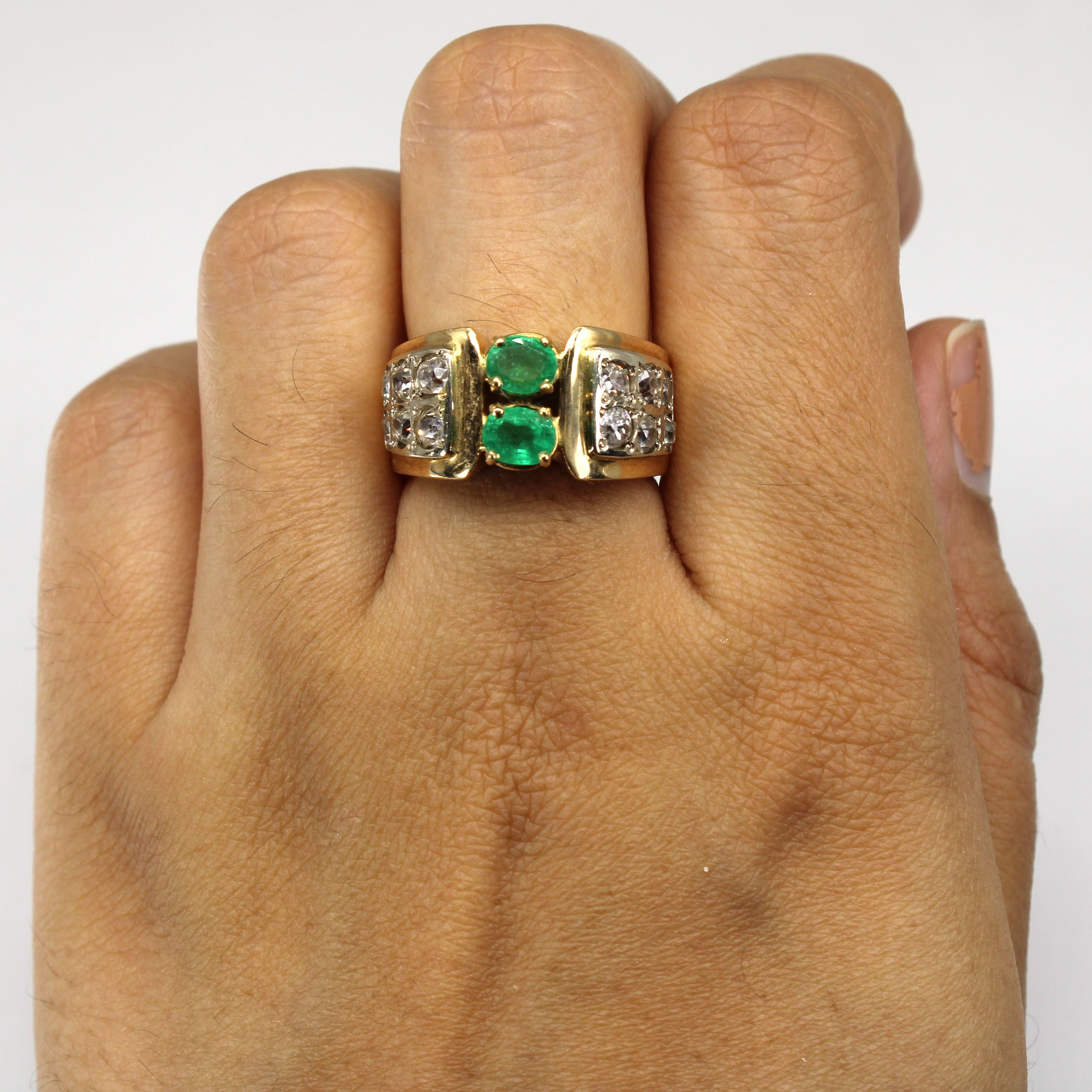 Cluster Diamond & Emerald Gold Ring | 1.00ctw | 0.64ctw | SZ 6.75 |