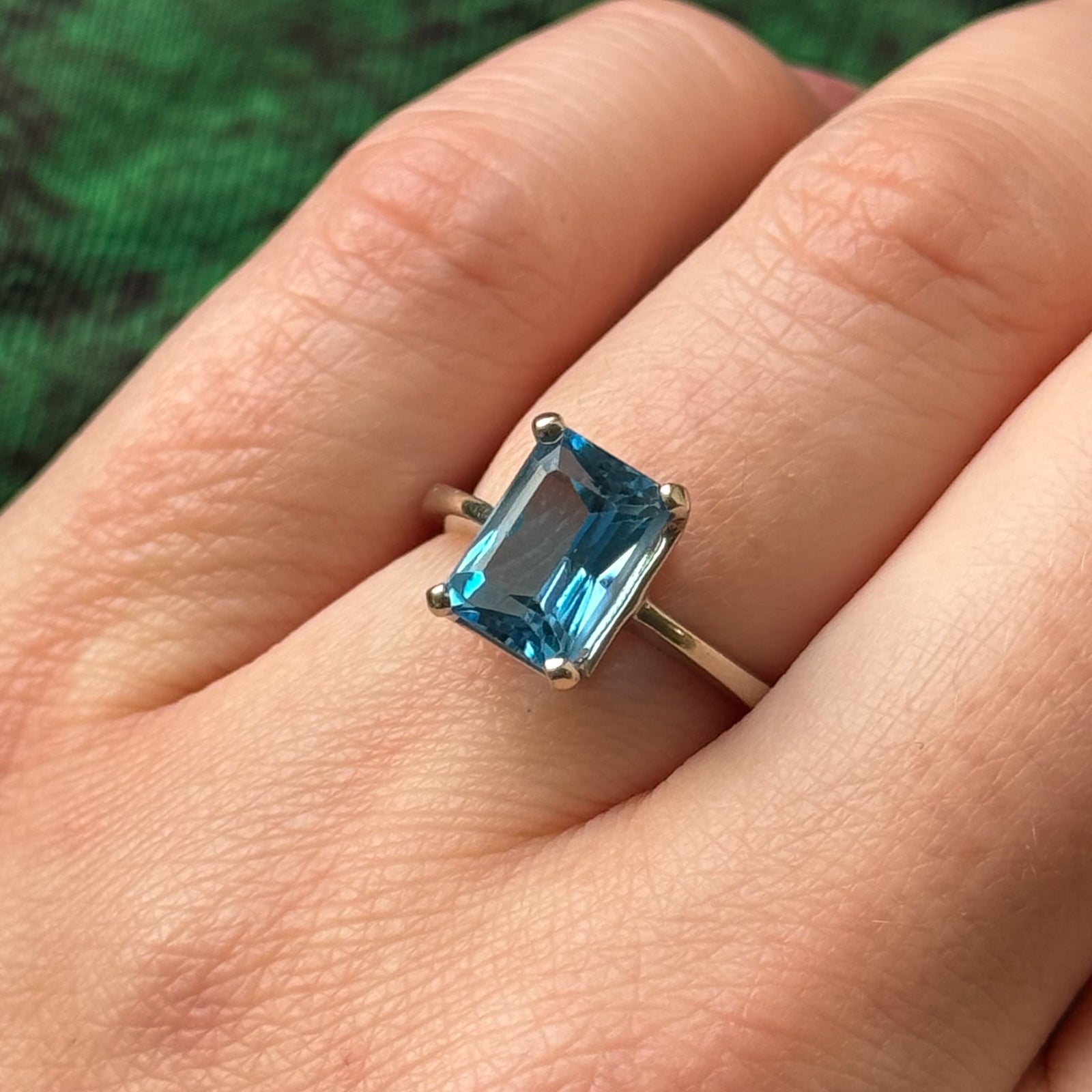 Bague en topaze bleue | 3,00 ct | Taille 5,25 |