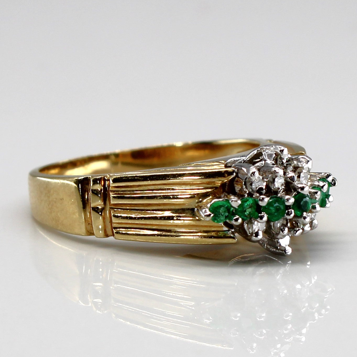 Cluster Set Emerald & Diamond Ring | 0.14ctw | 0.10ctw | SZ 7 |