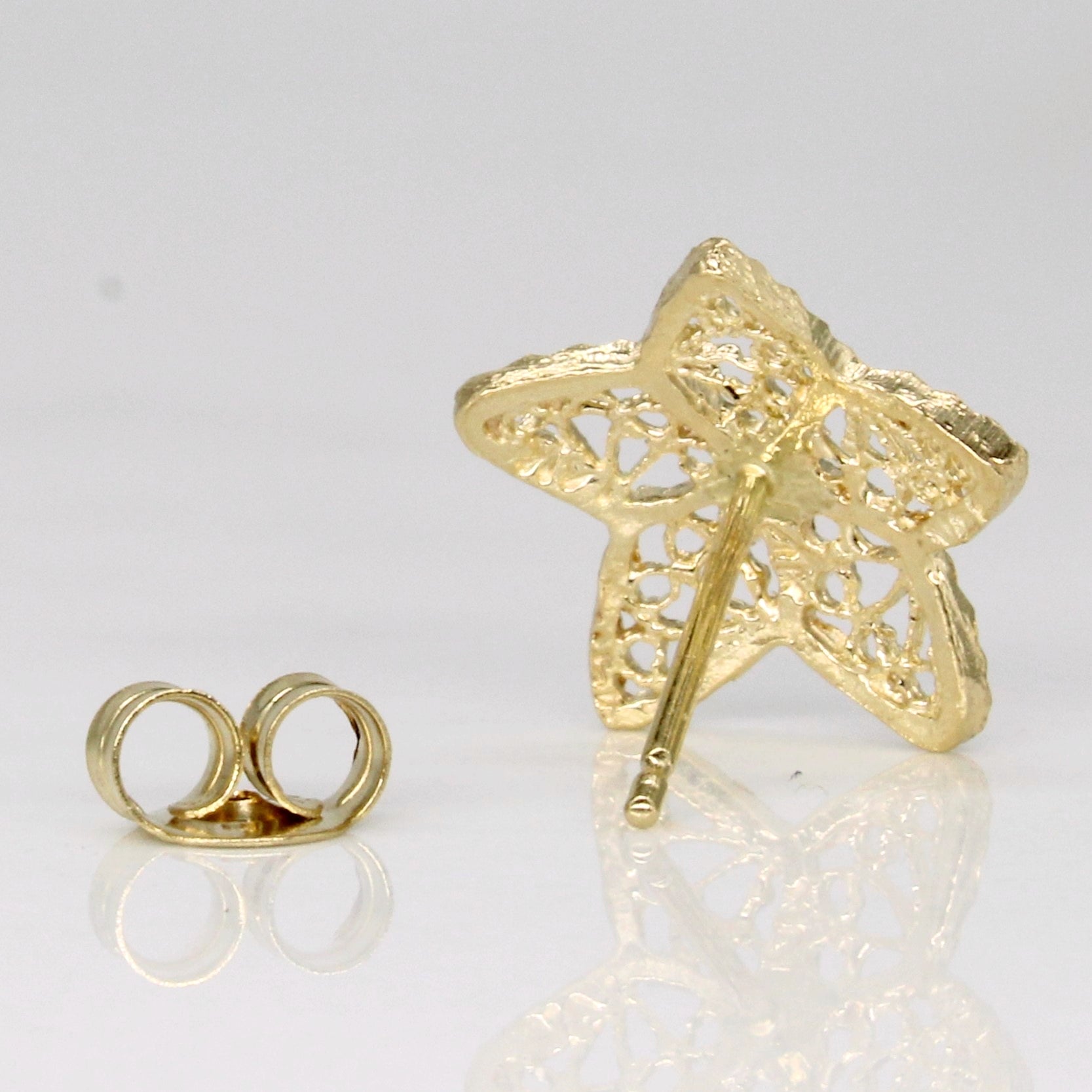 14k Yellow Gold Star Earrings