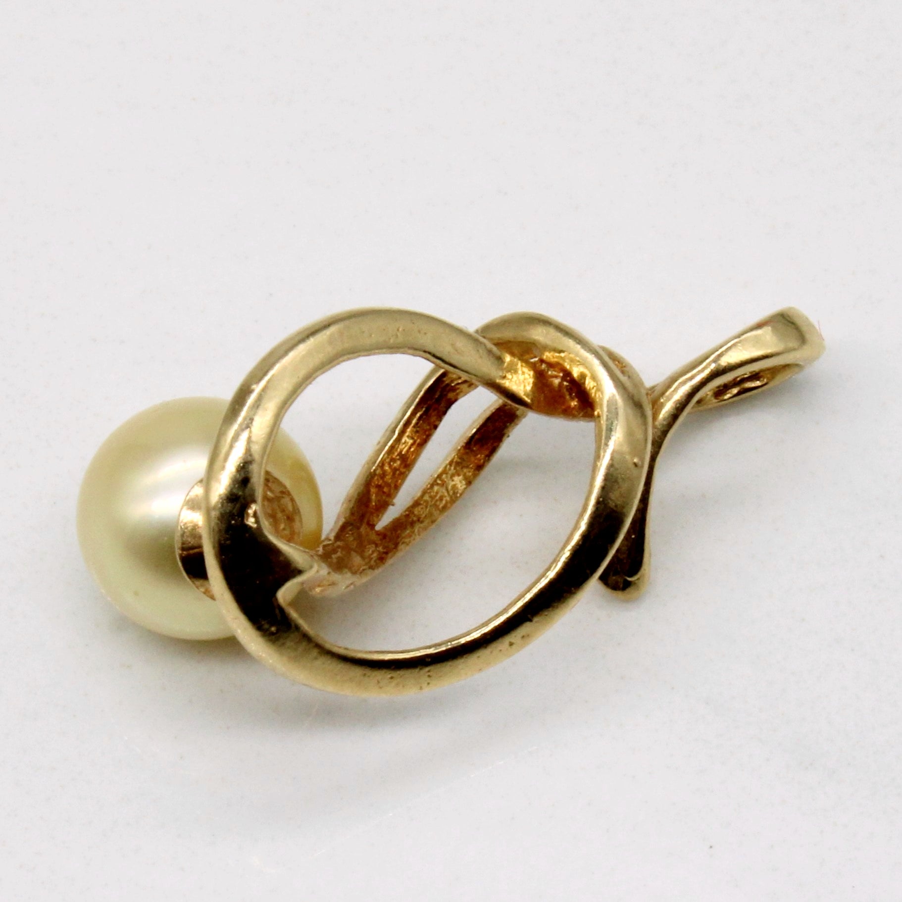 Pearl Pendant