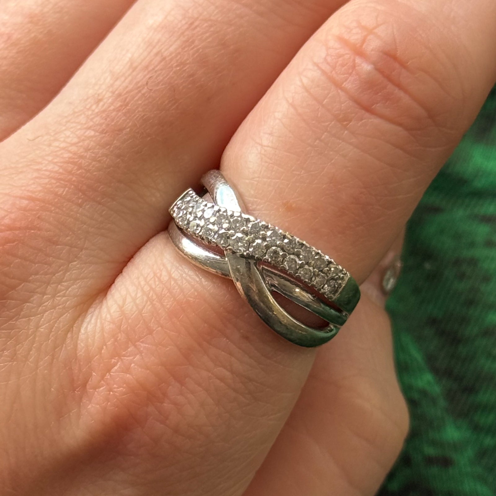 Diamond Crossover Ring | 0.48ctw | SZ 7 |