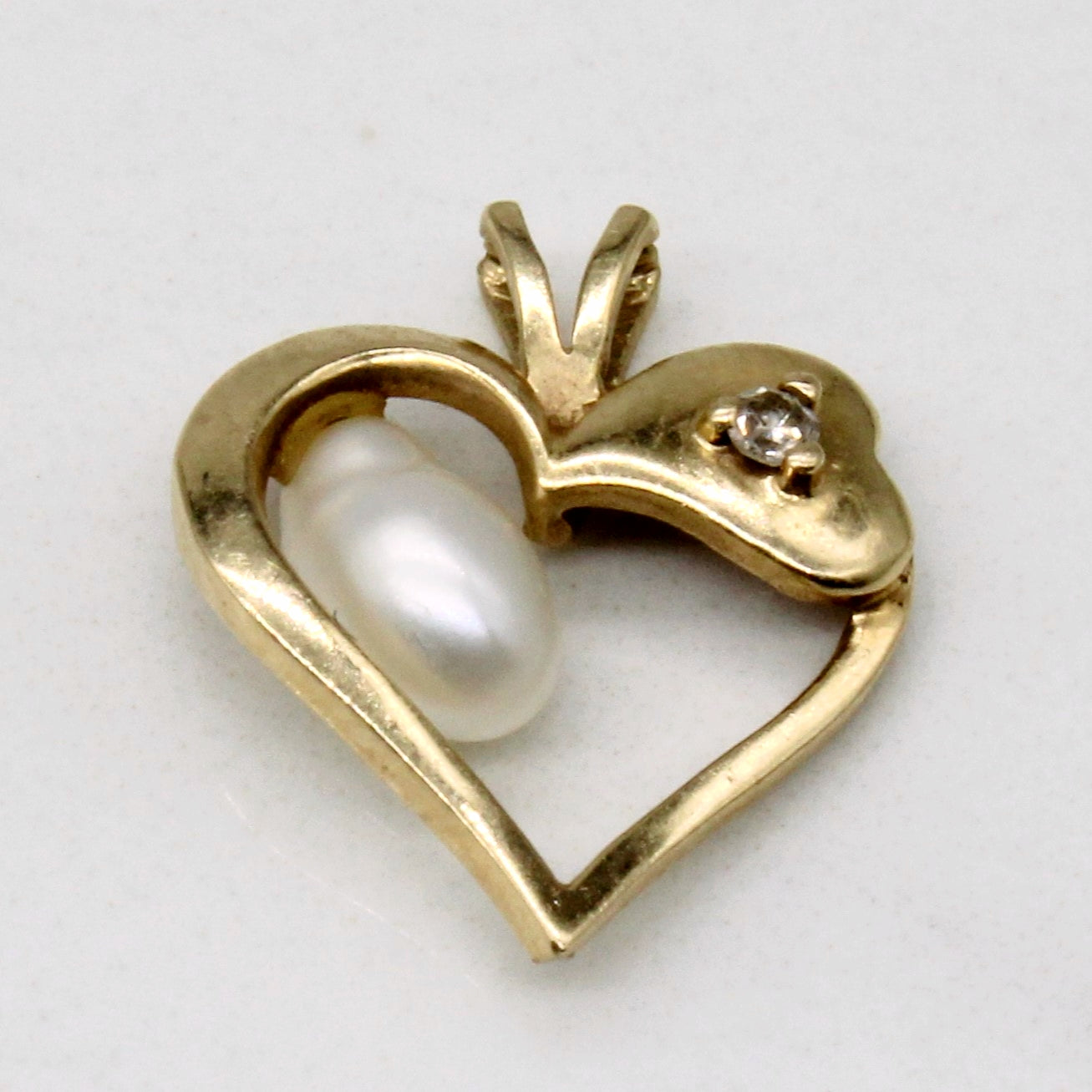 Baroque Pearl & Diamond Heart Pendant | 0.01ct |