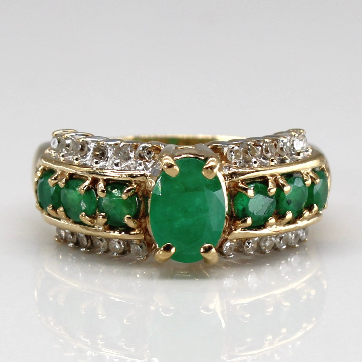 Bague cocktail émeraude et diamants | 1,20 ct | 0,12 ct | Taille 6,5 |
