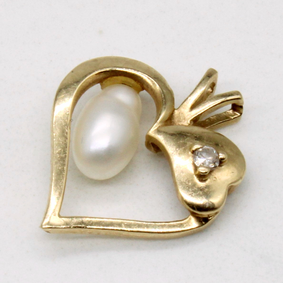 Baroque Pearl & Diamond Heart Pendant | 0.01ct |
