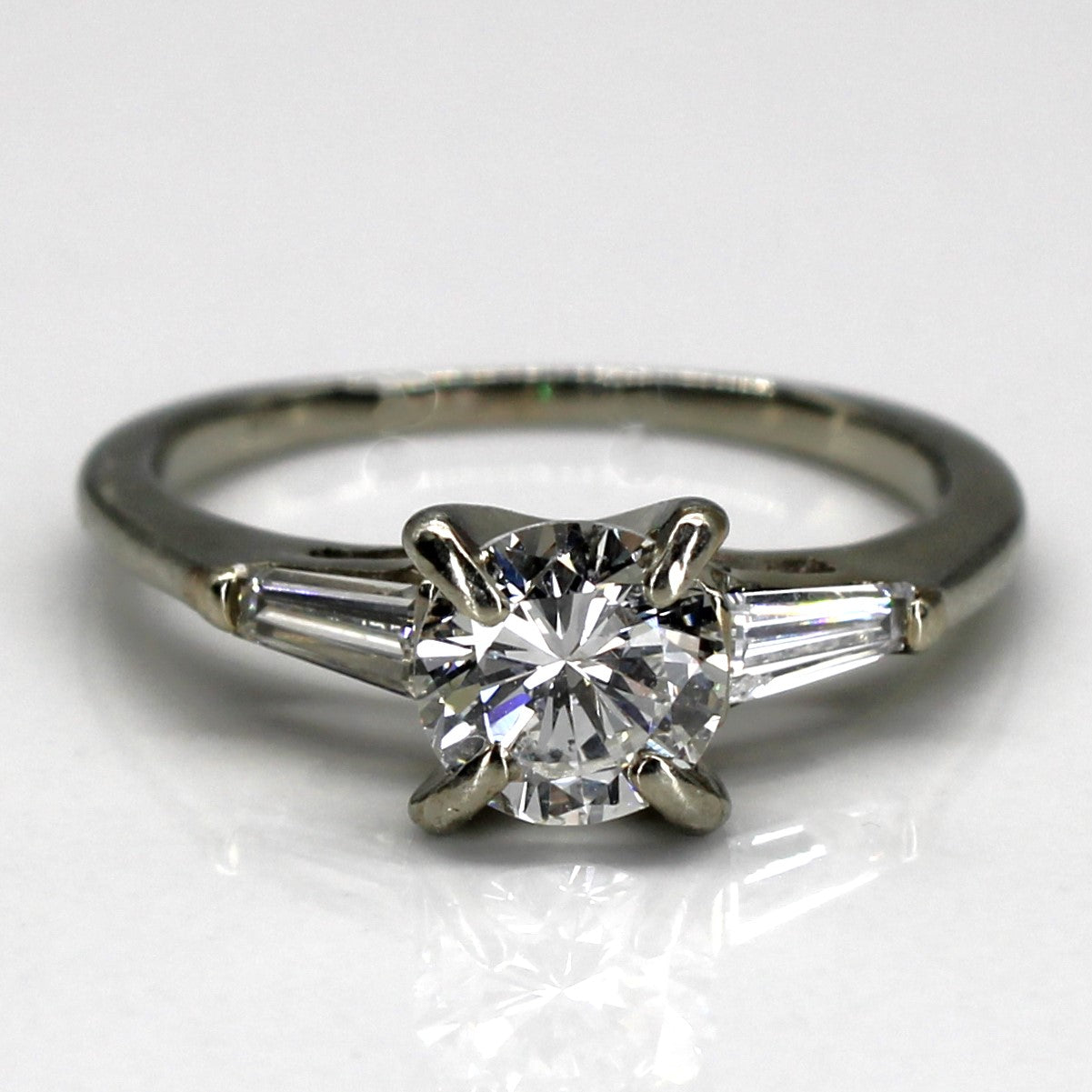 Three Stone Diamond Ring | 1.06ctw I1 G/H | SZ 6.25 |