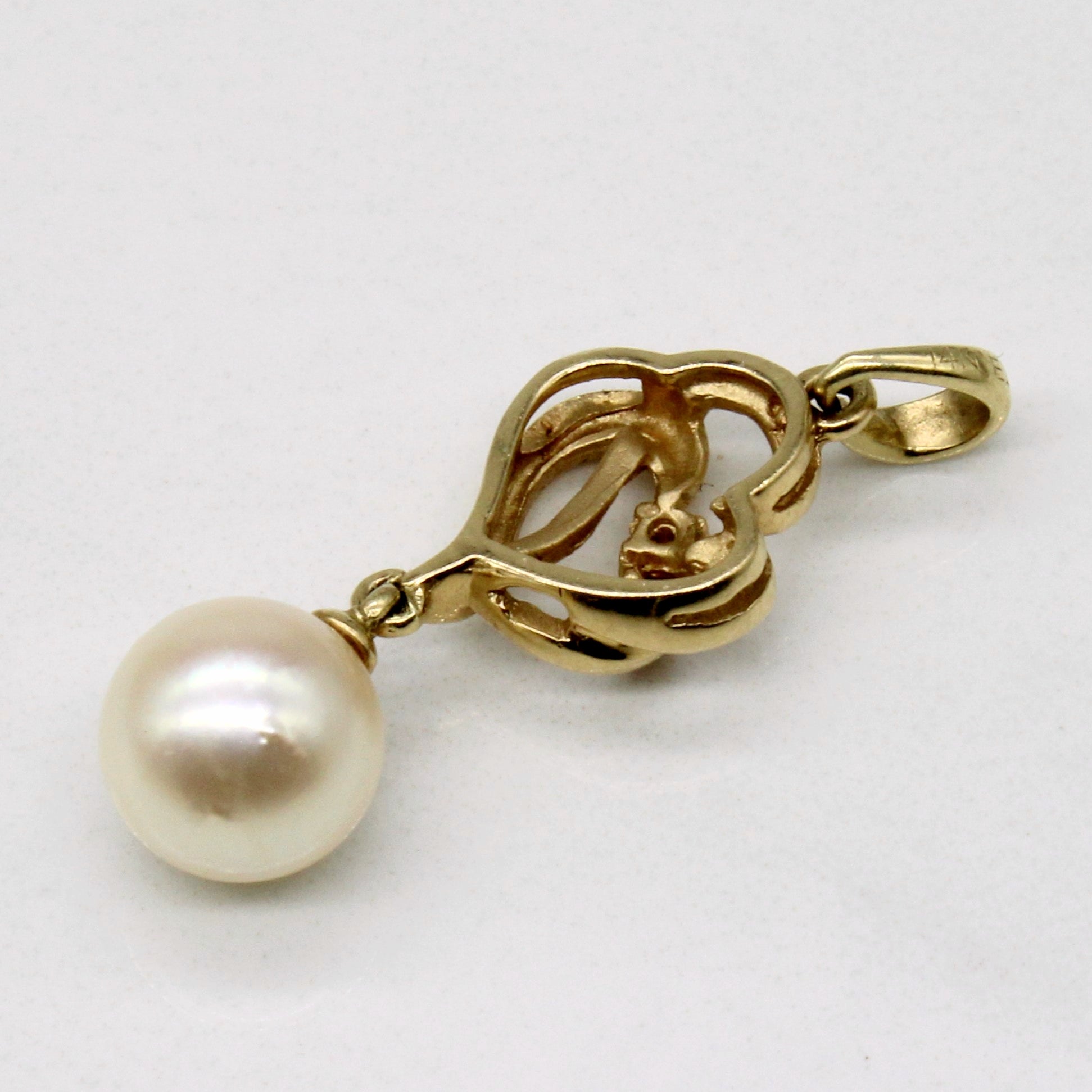 Pearl & Diamond Pendant | 0.02ct |