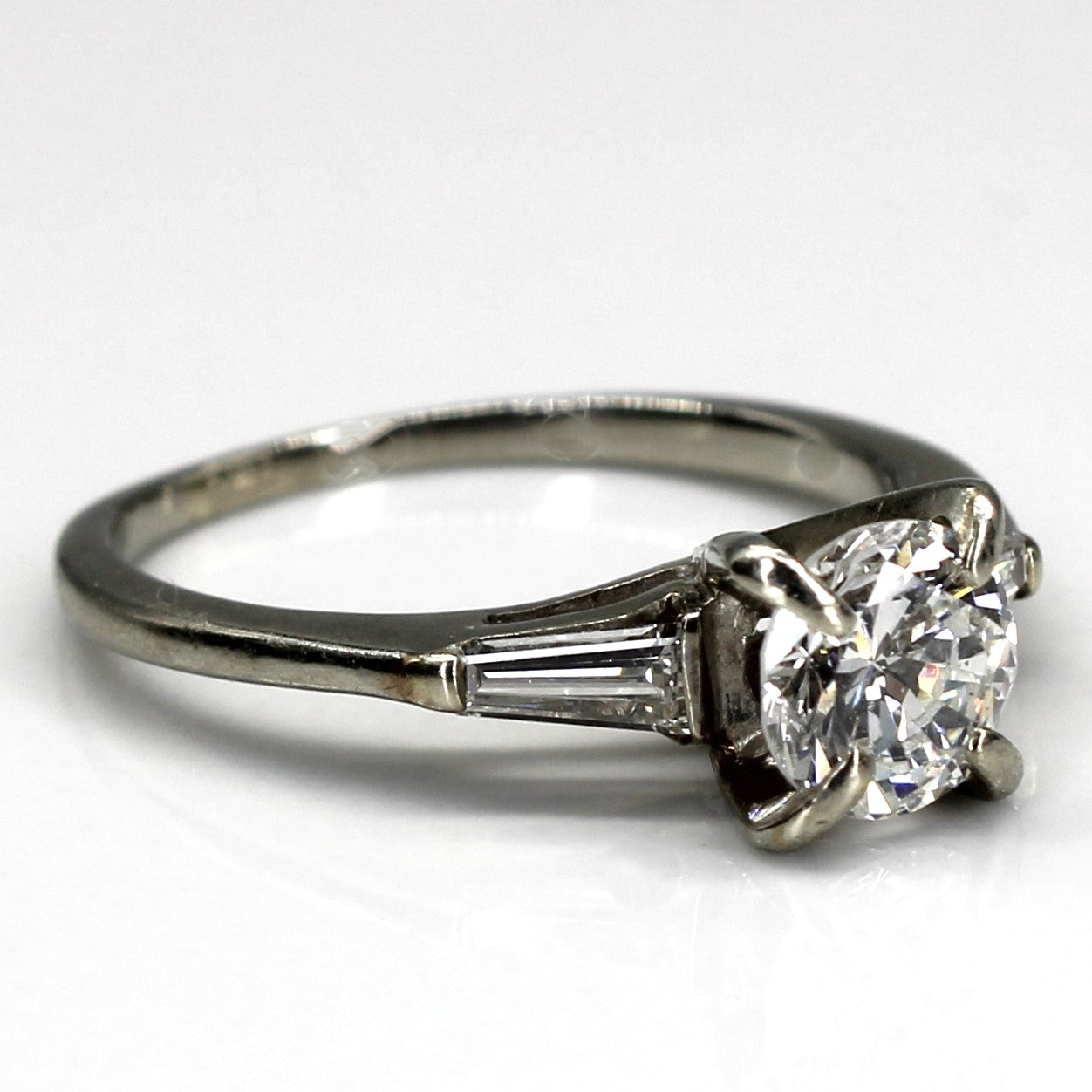 Three Stone Diamond Ring | 1.06ctw I1 G/H | SZ 6.25 |
