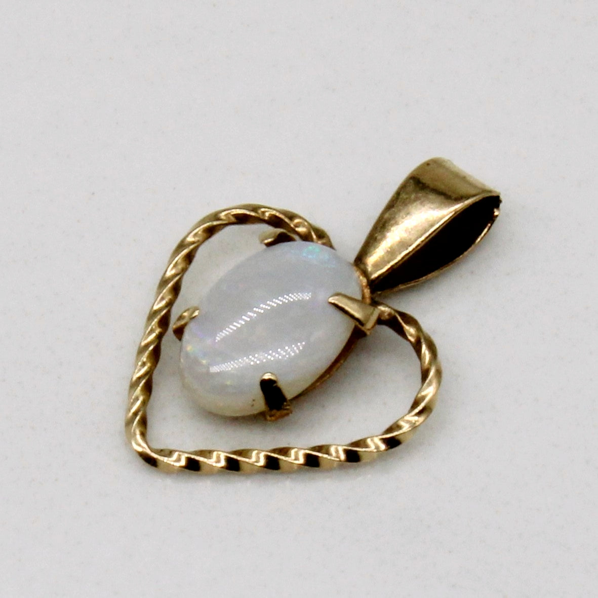 Pendentif Cœur en Opale | 0,31 ct |