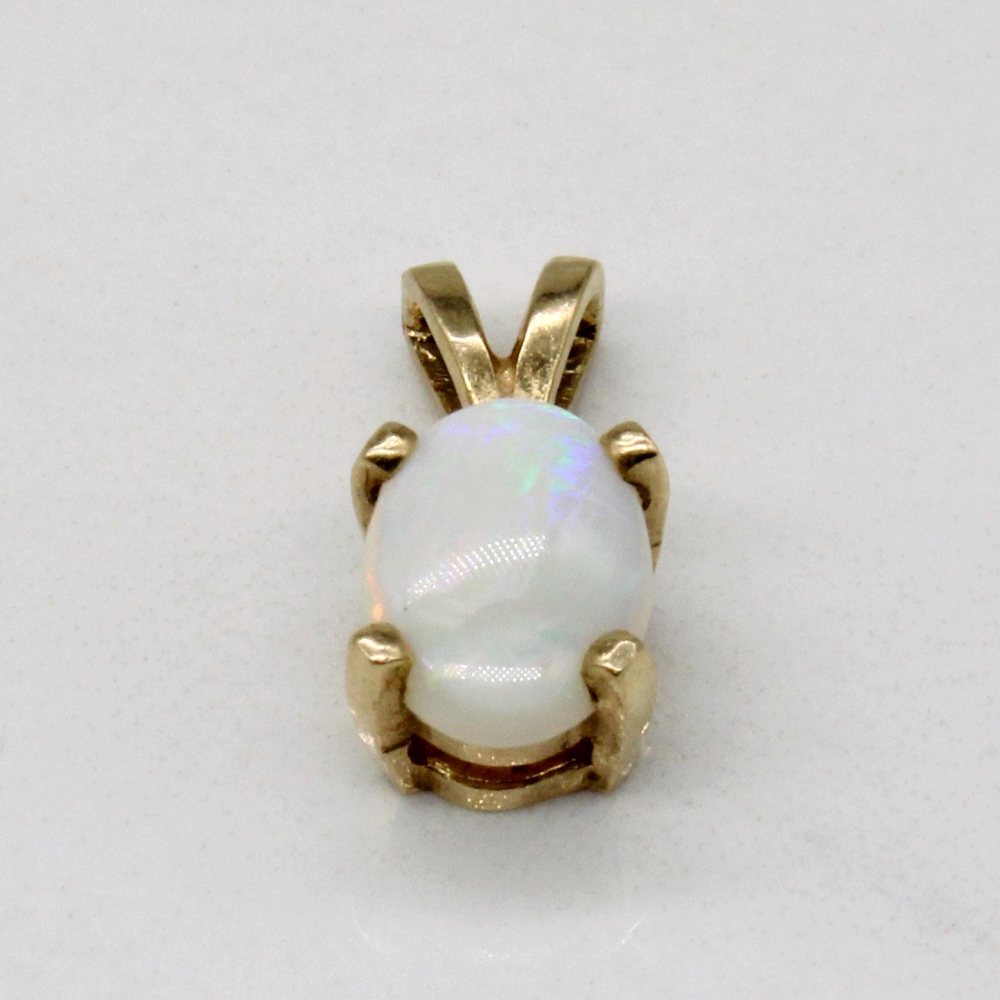 Pendentif en opale | 0,60 ct |