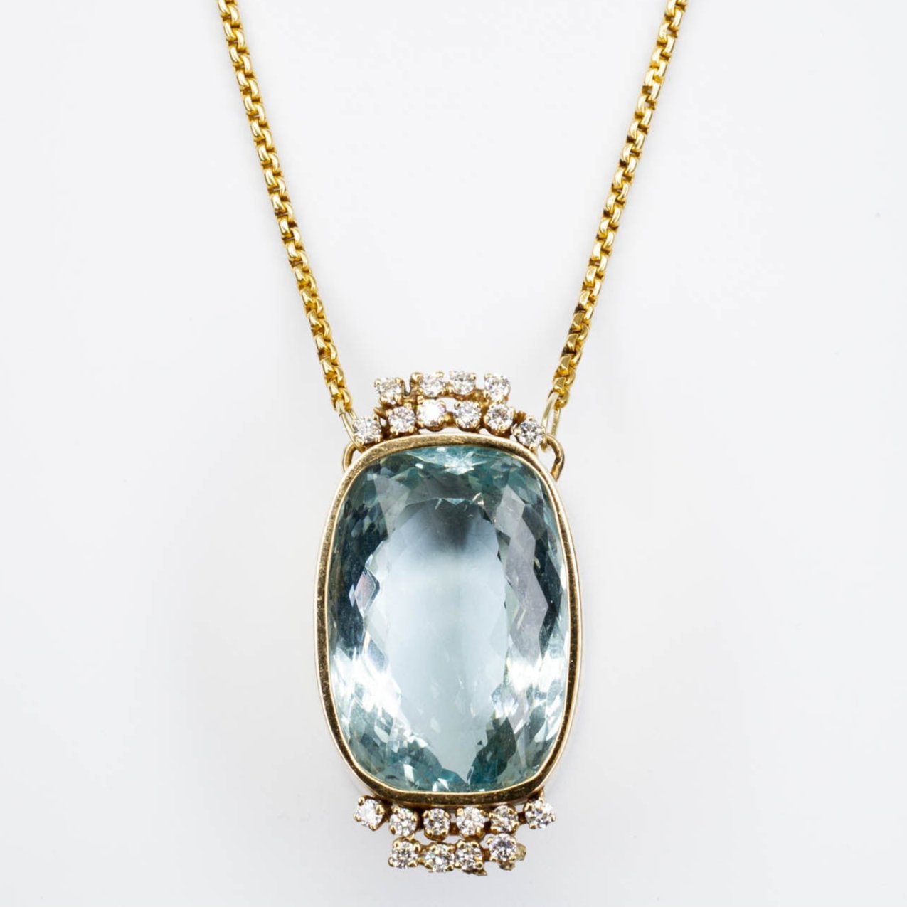 45.00ct Aquamarine and Diamond Necklace | 45.00ct 1.00ctw | 28"