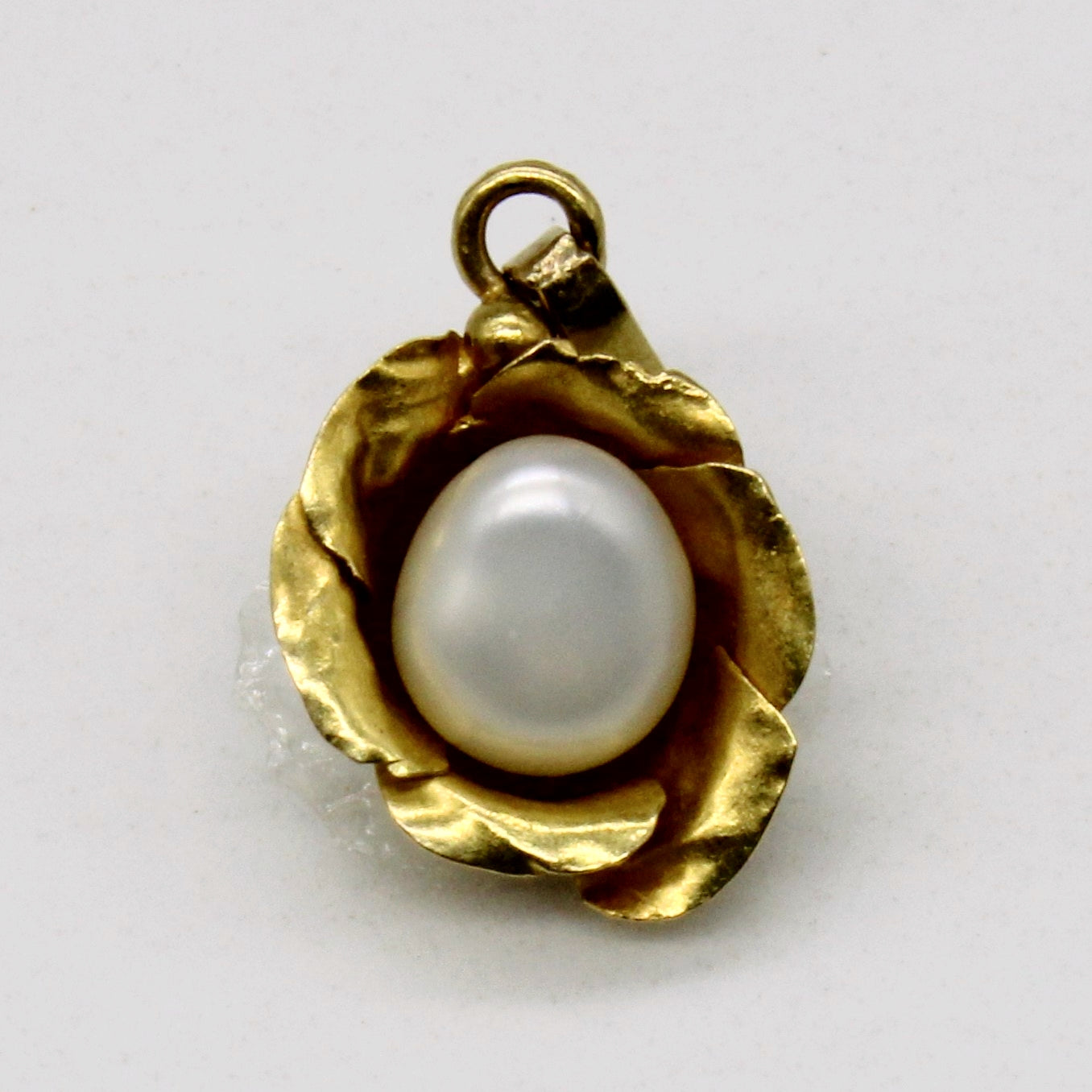 Pendentif en perle baroque