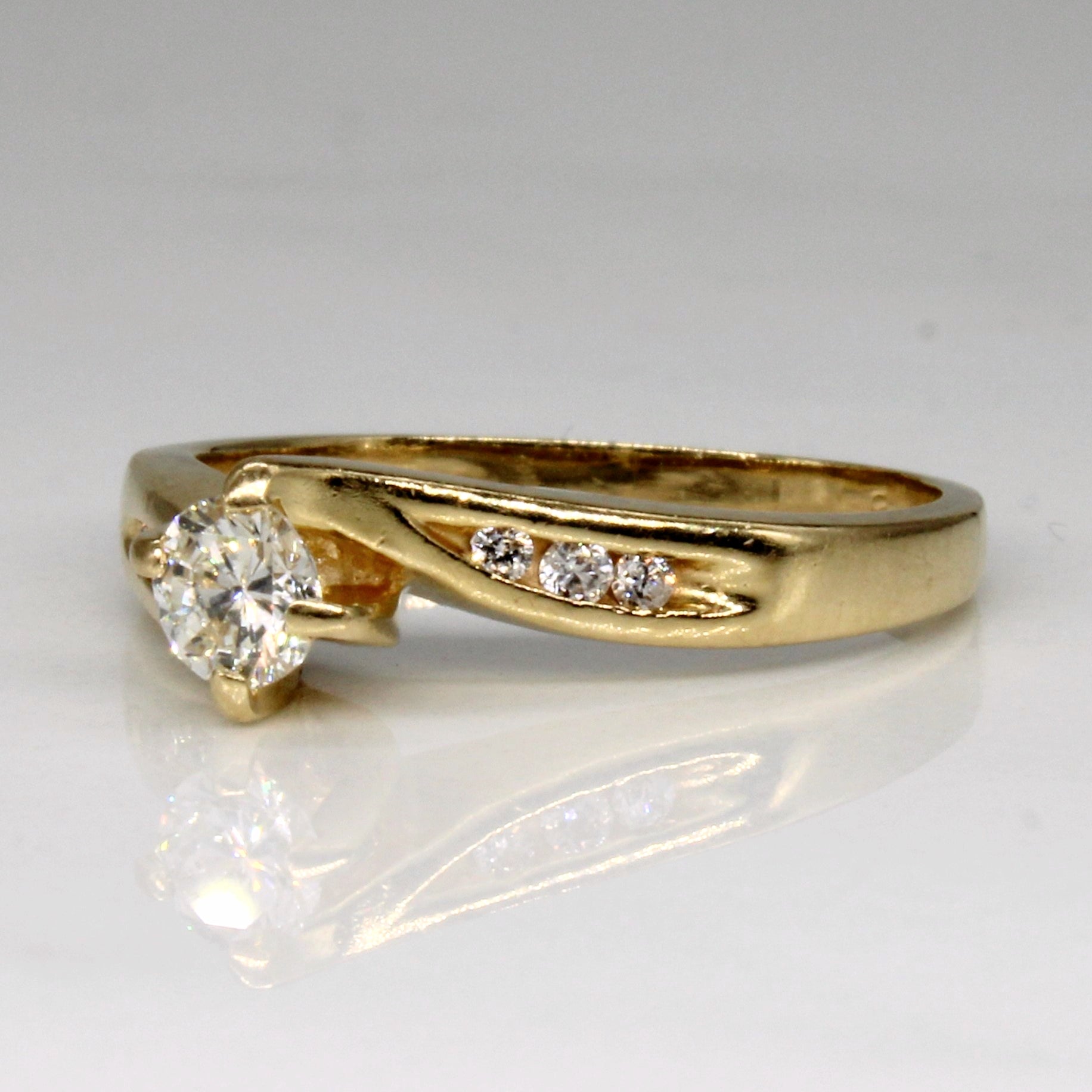 Diamond Engagement Ring | 0.30ctw | SZ 6.25 |