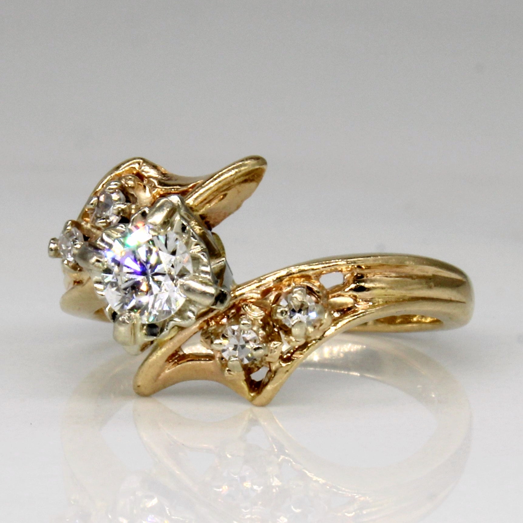 Diamond Cross Over Ring | 0.32ctw | SZ 4.5 |