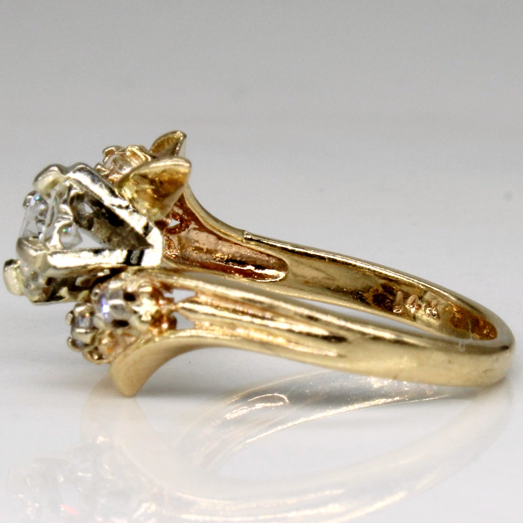 Diamond Cross Over Ring | 0.32ctw | SZ 4.5 |