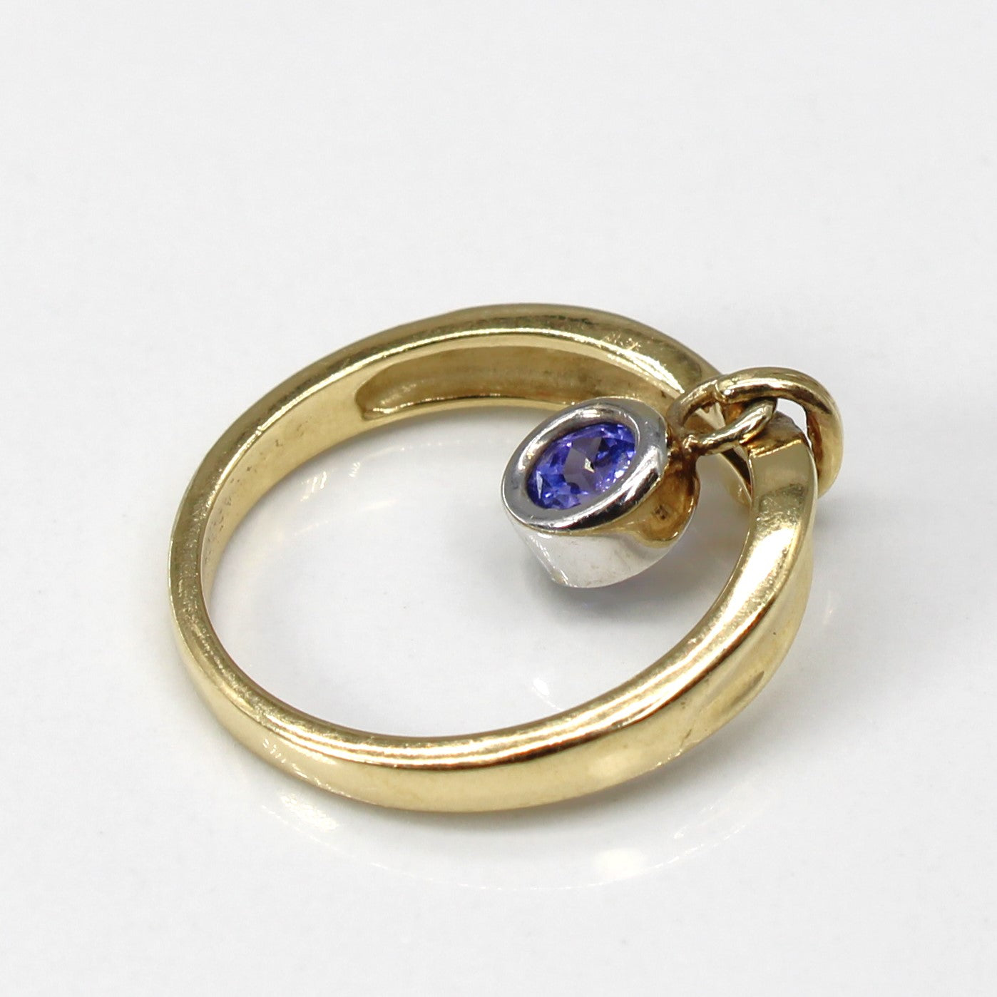 Tanzanite Circle Pendant | 0.24ct |
