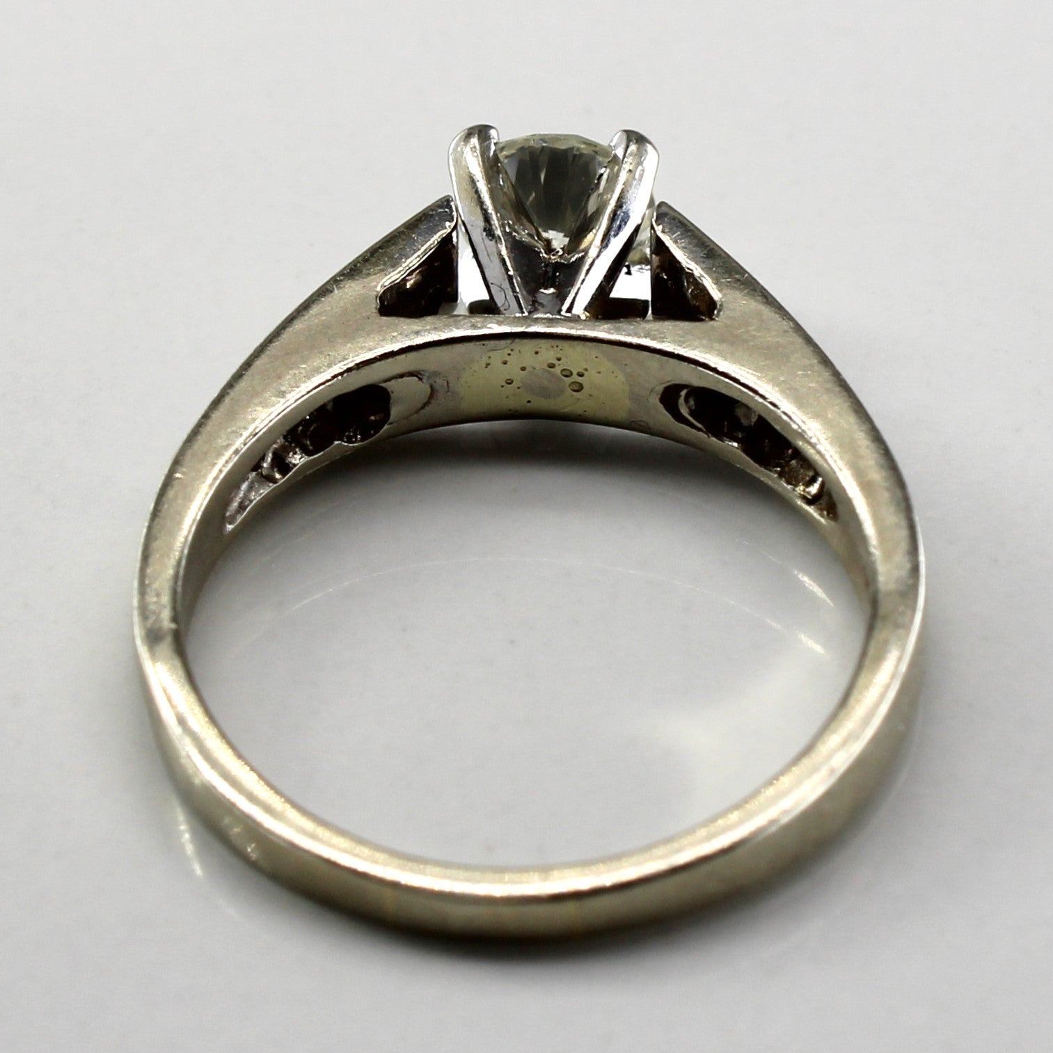 Solitaire with Accents Diamond Ring | 0.82ctw VS2/SI1 H/I | SZ 7.25 |
